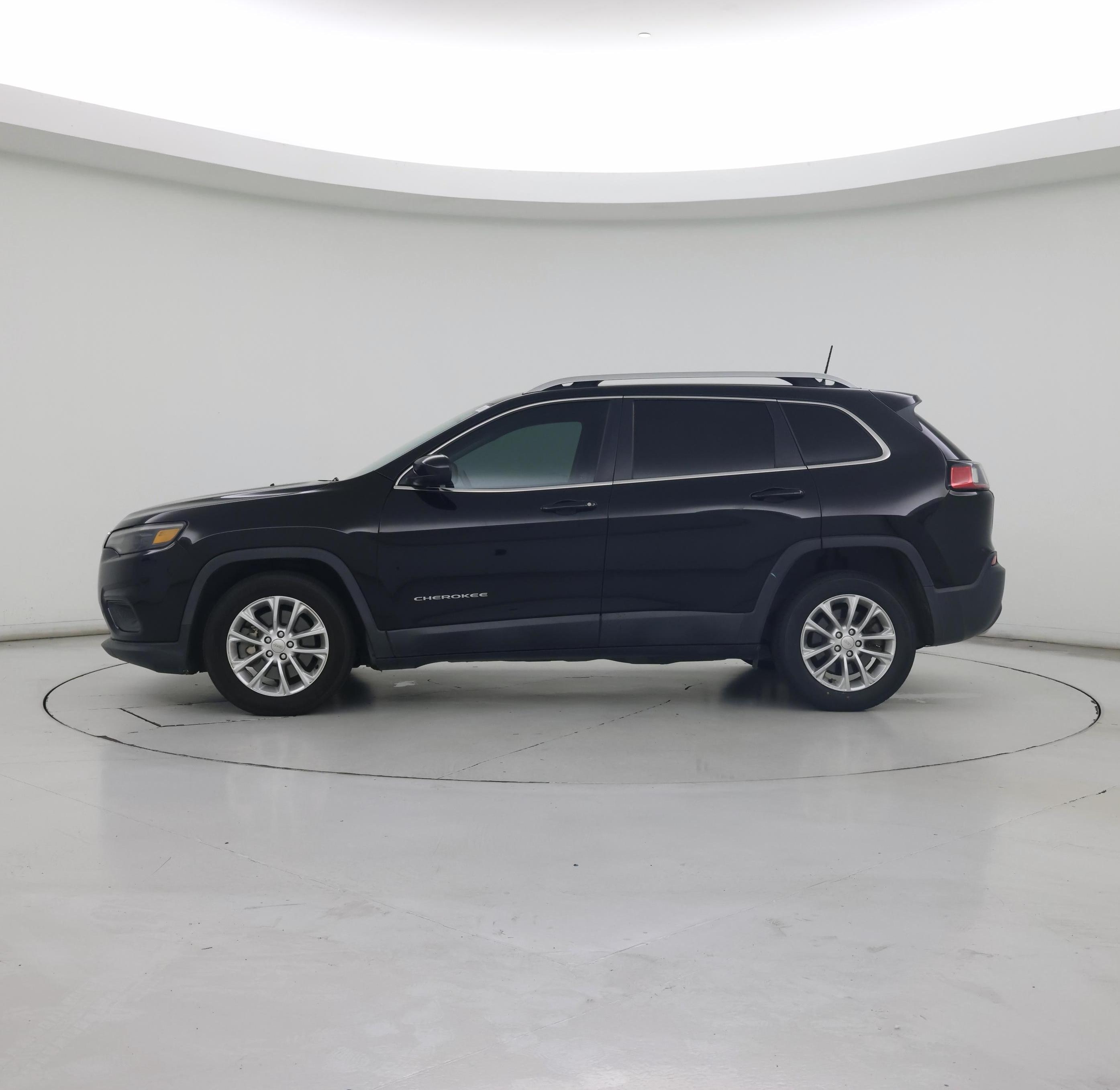 Thumbnail: 2019 Jeep Cherokee - 3