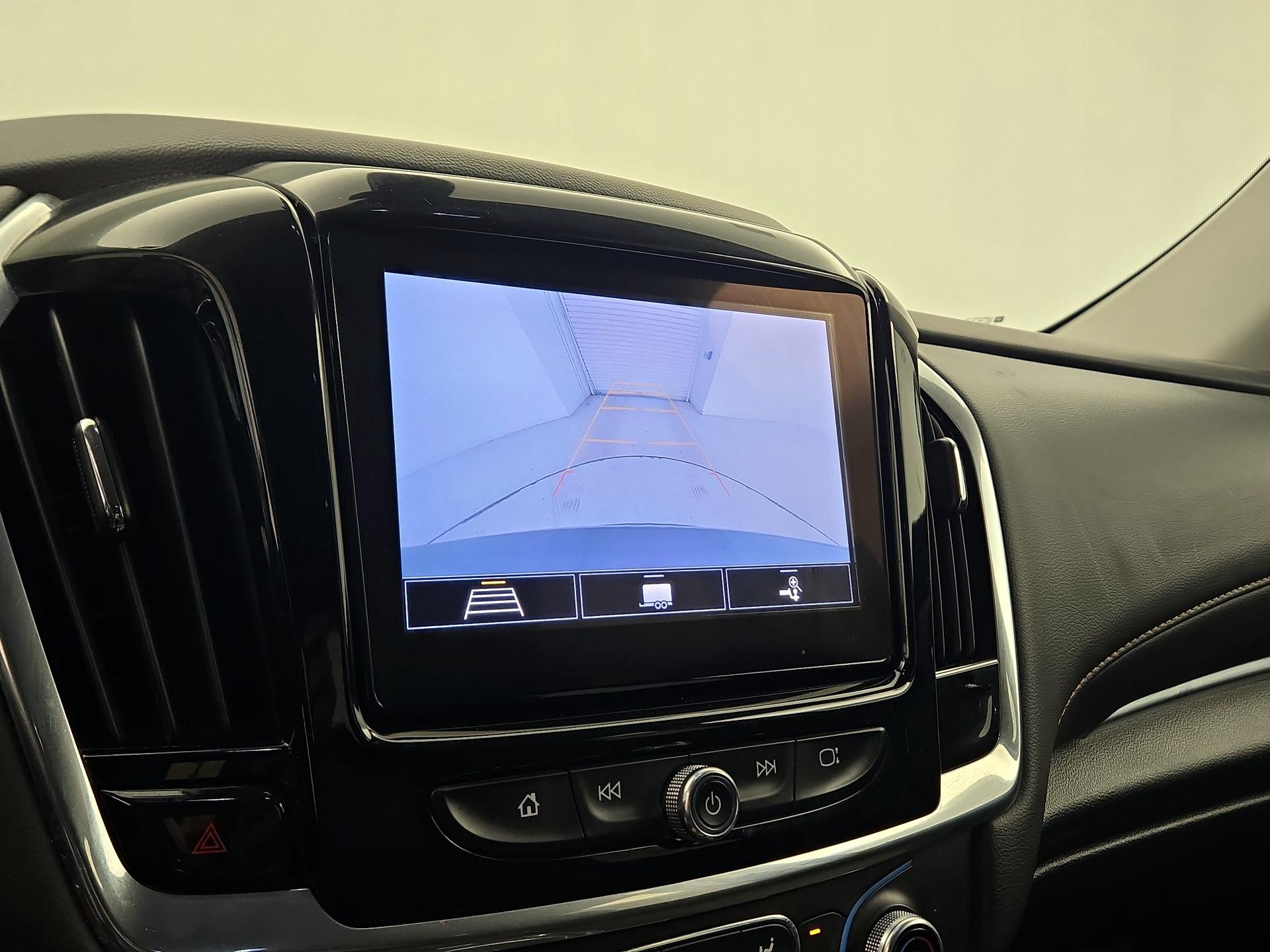 Thumbnail: 2021 Chevrolet Traverse - 12