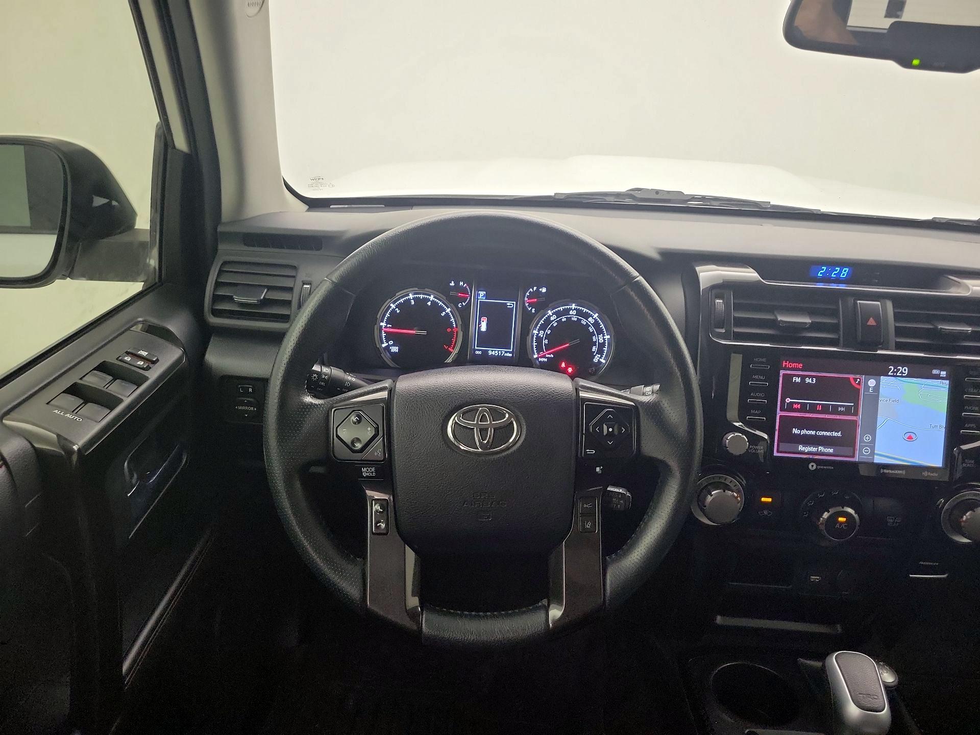 Thumbnail: 2020 Toyota 4Runner - 10