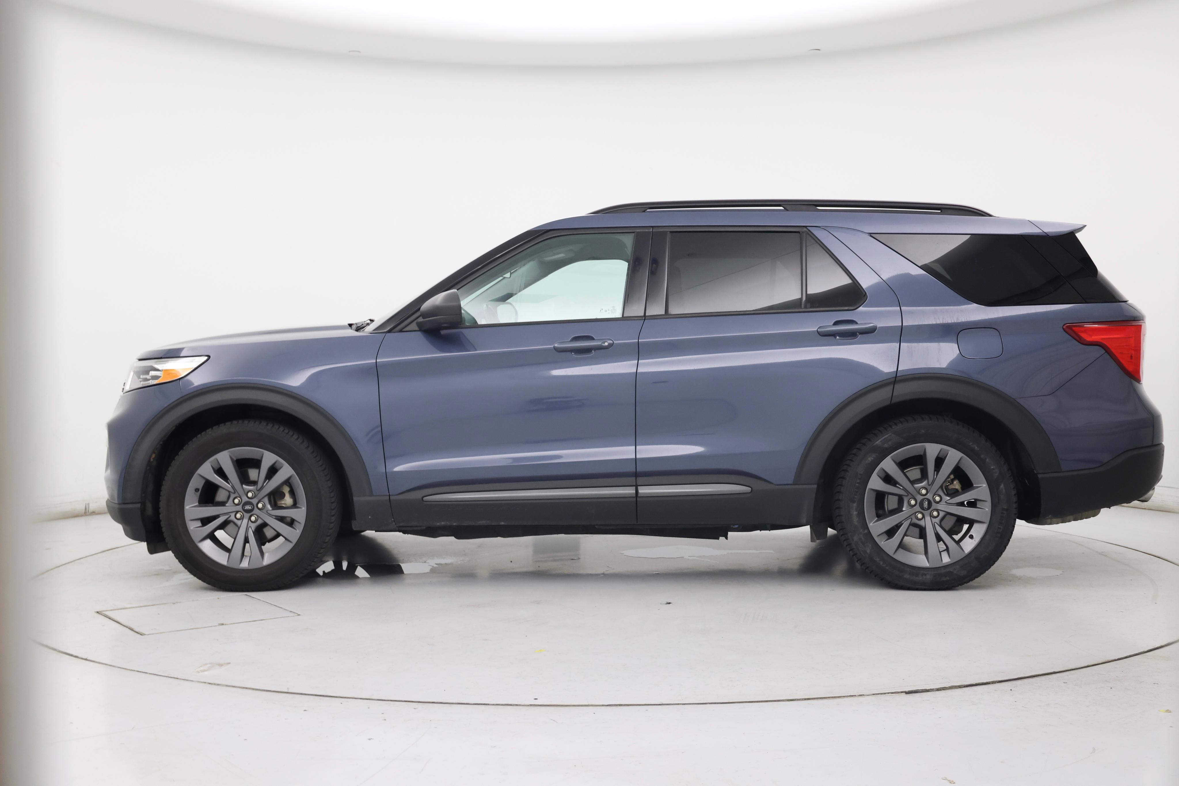 Thumbnail: 2021 Ford Explorer - 3