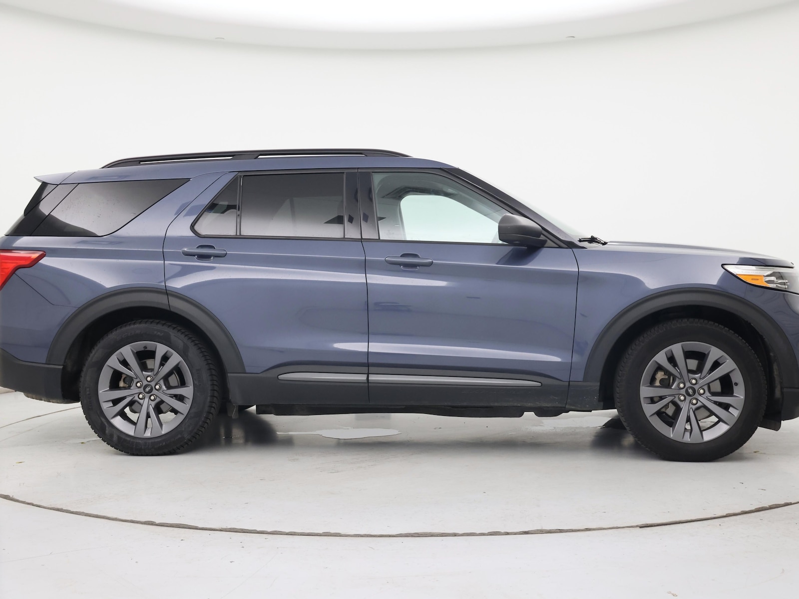 2021 Ford Explorer XLT - Photo 8