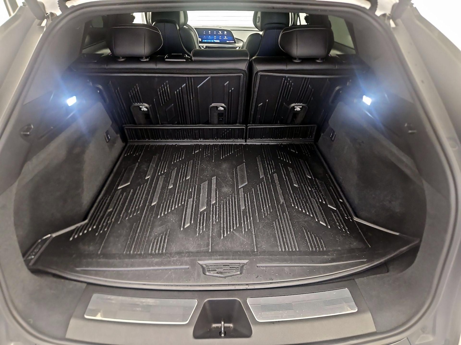 2024 Cadillac LYRIQ Luxury 1 - Photo 22