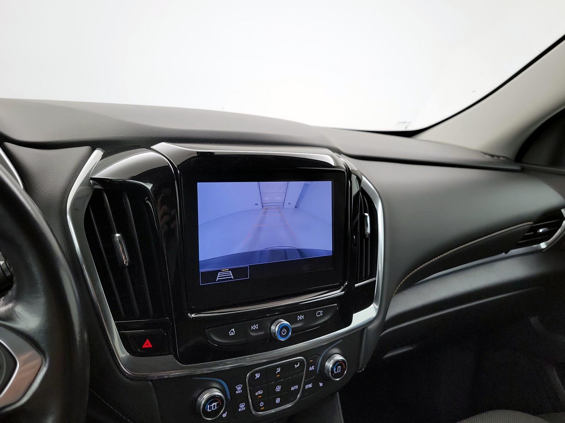 Thumbnail: 2020 Chevrolet Traverse - 14