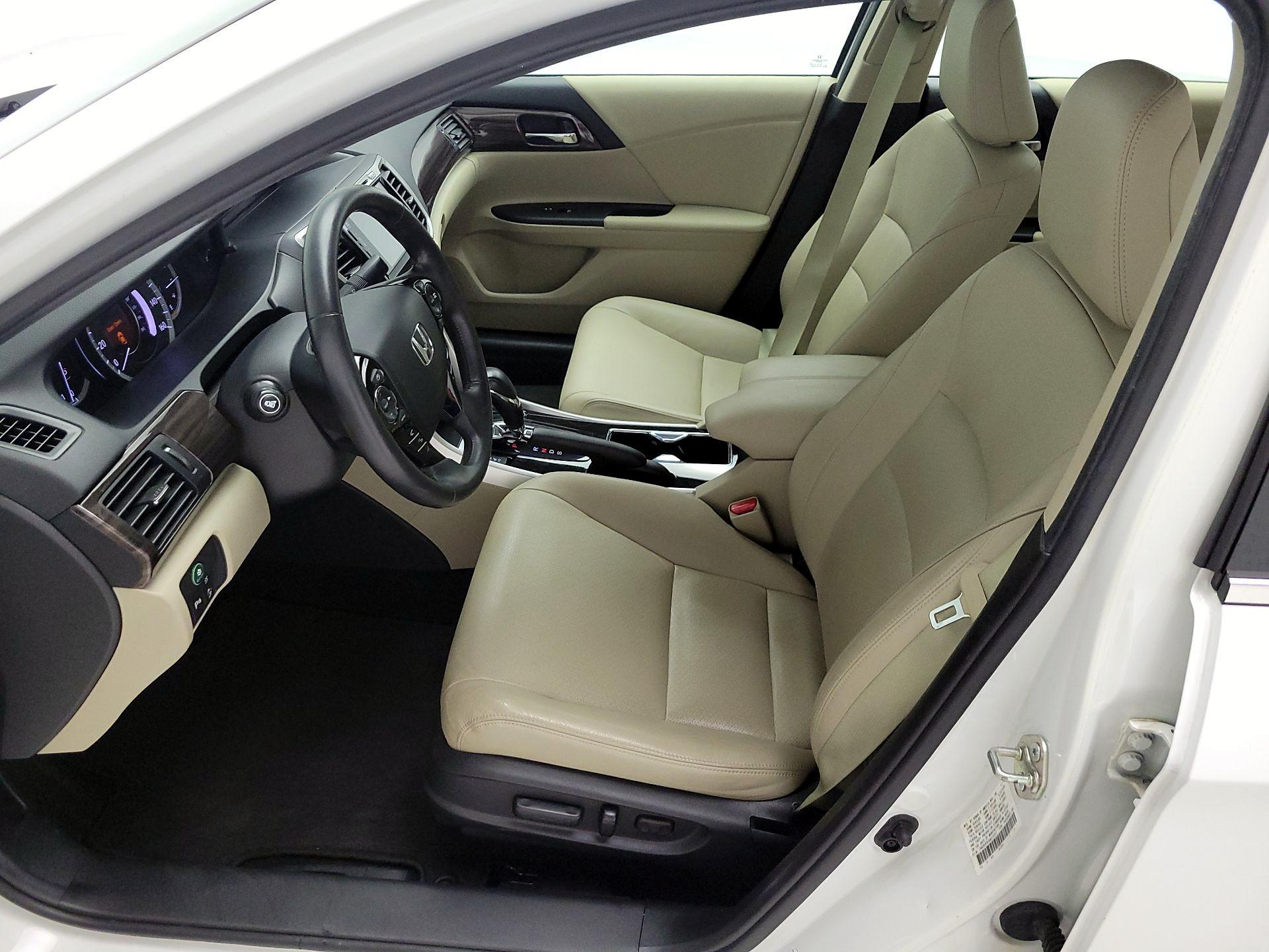 Thumbnail: 2016 Honda Accord - 11