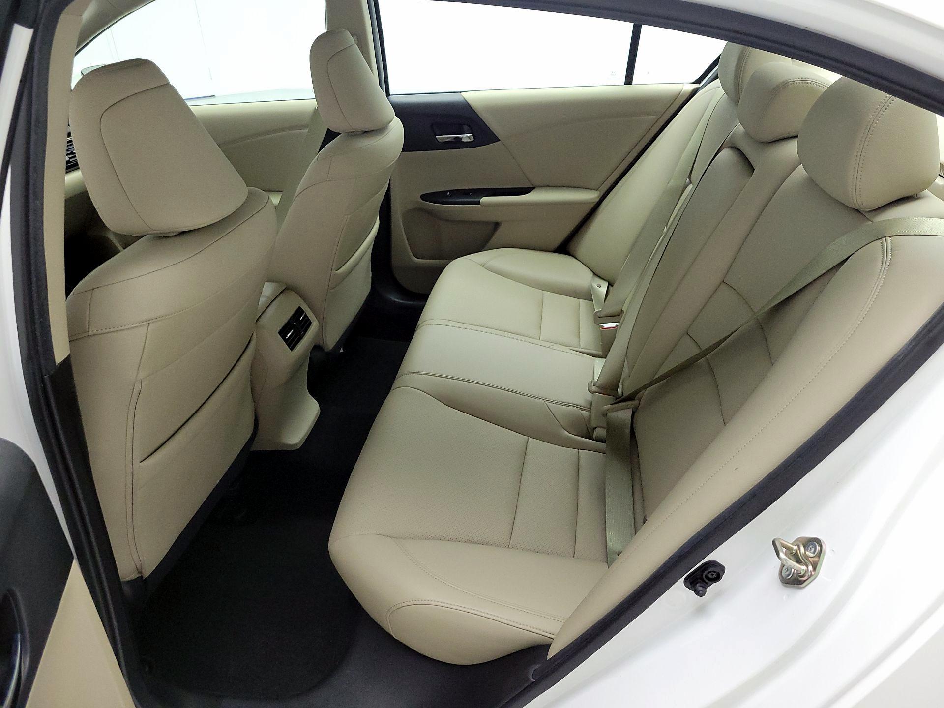 Thumbnail: 2016 Honda Accord - 18