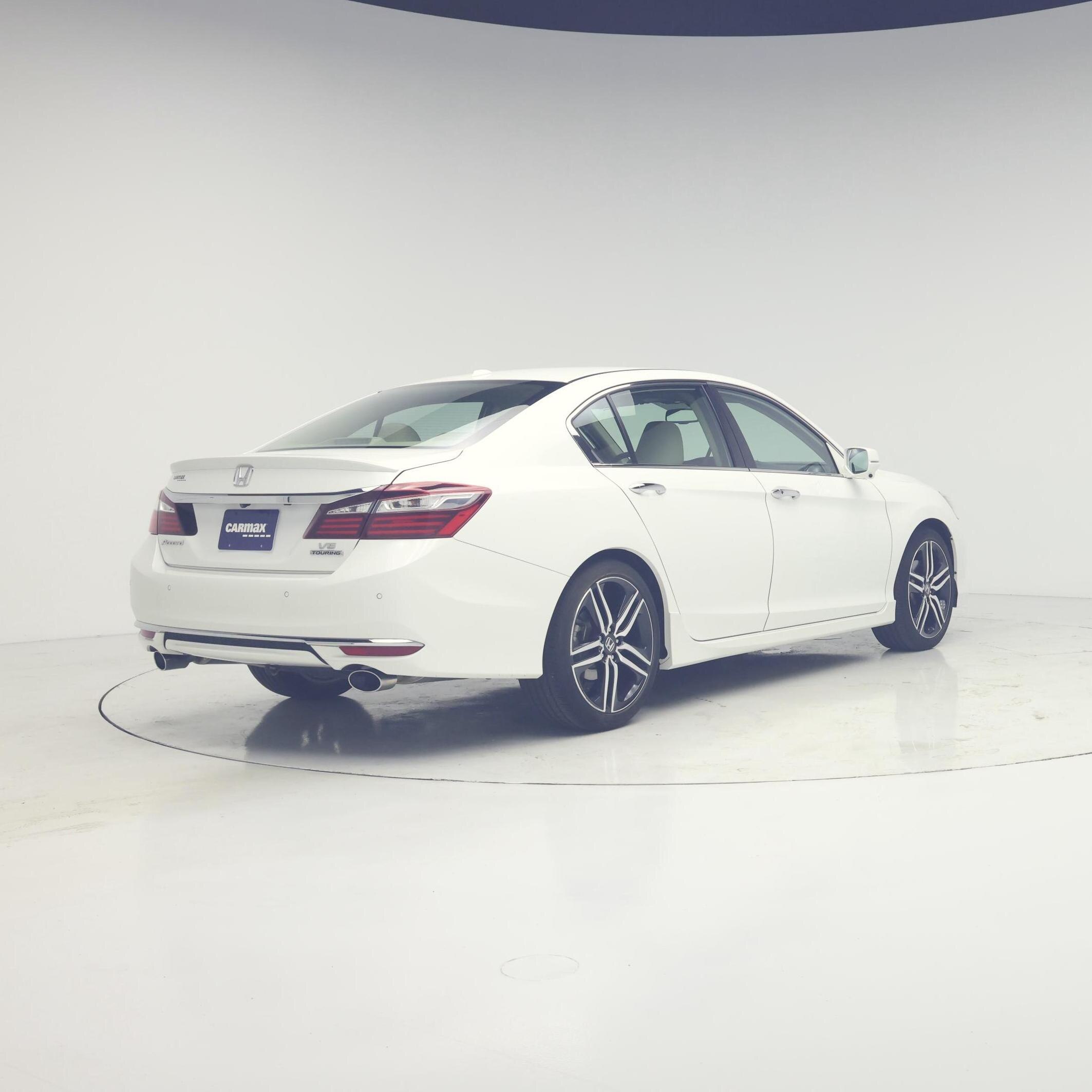 Thumbnail: 2016 Honda Accord - 8