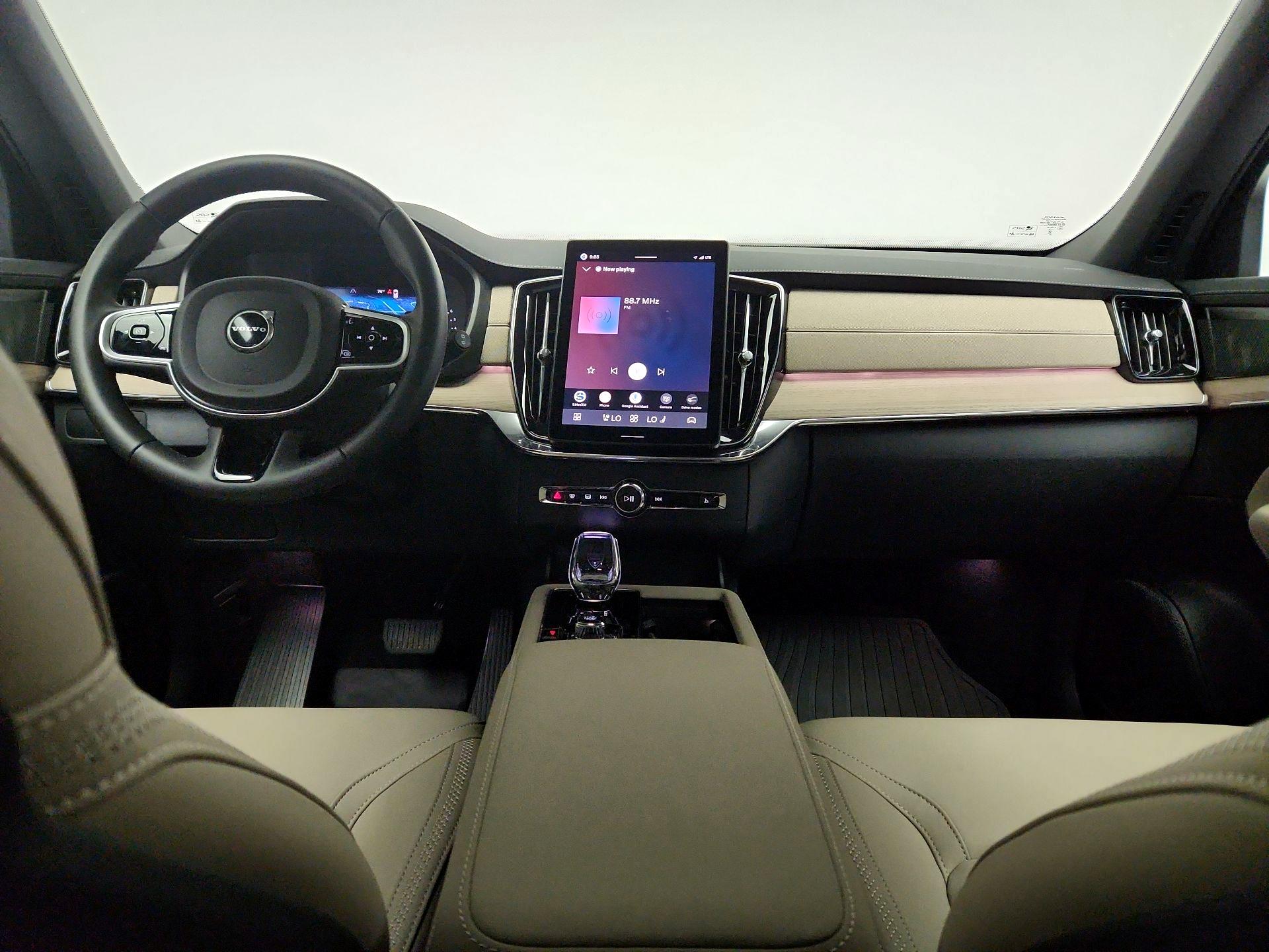 Thumbnail: 2025 Volvo XC90 - 9