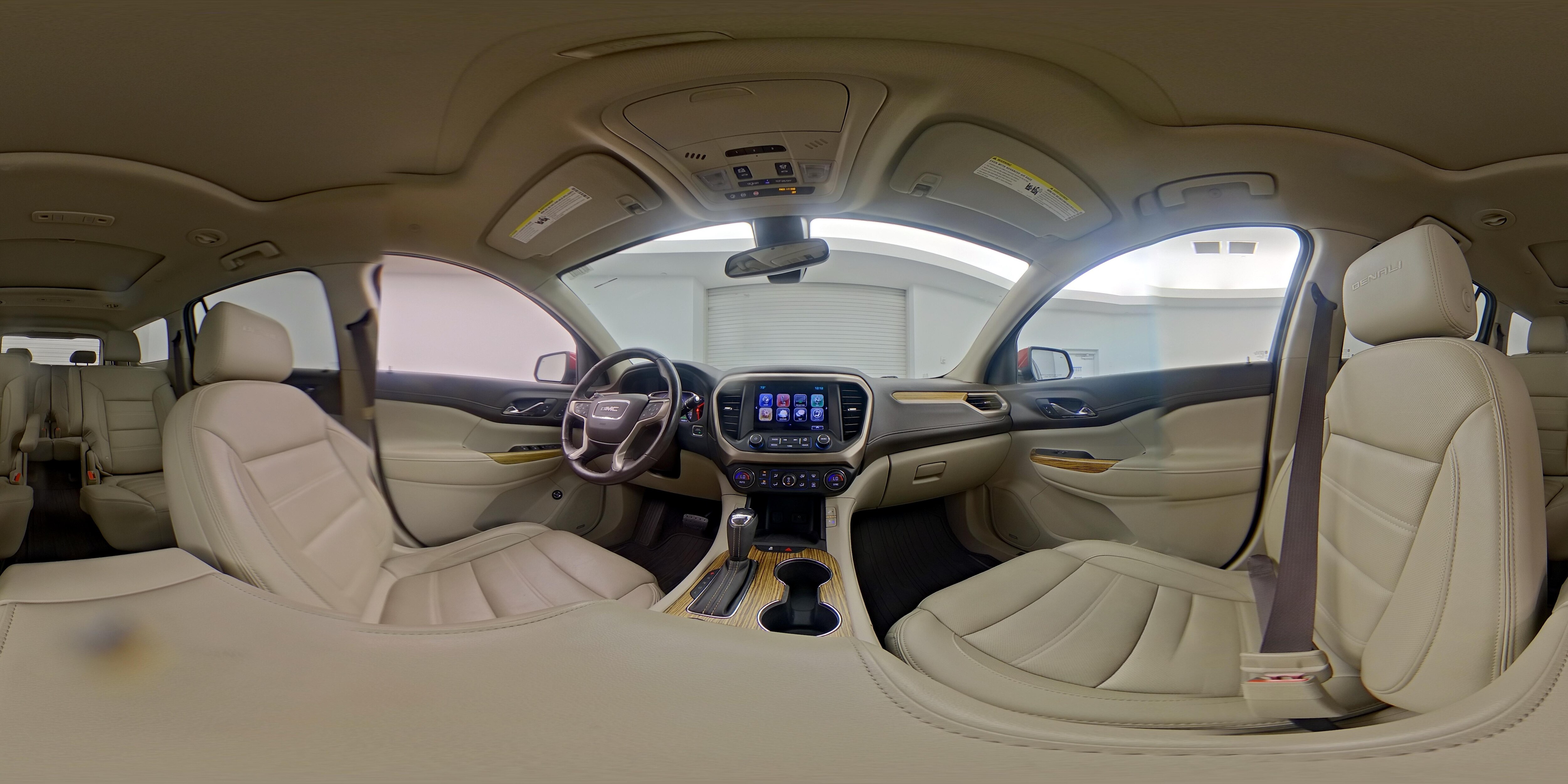 2019 GMC Acadia Denali - Photo 26