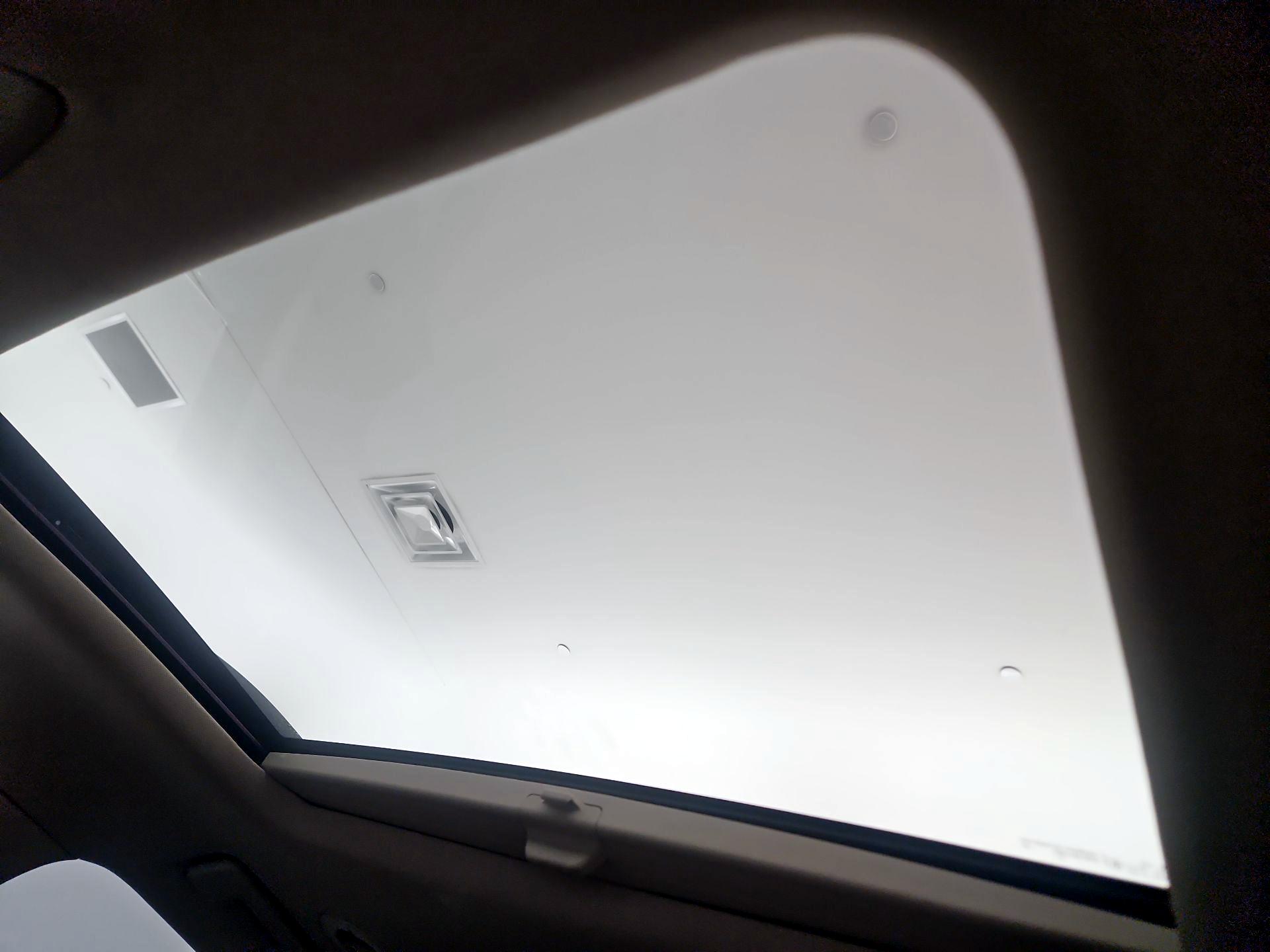 Thumbnail: 2019 GMC Acadia - 19