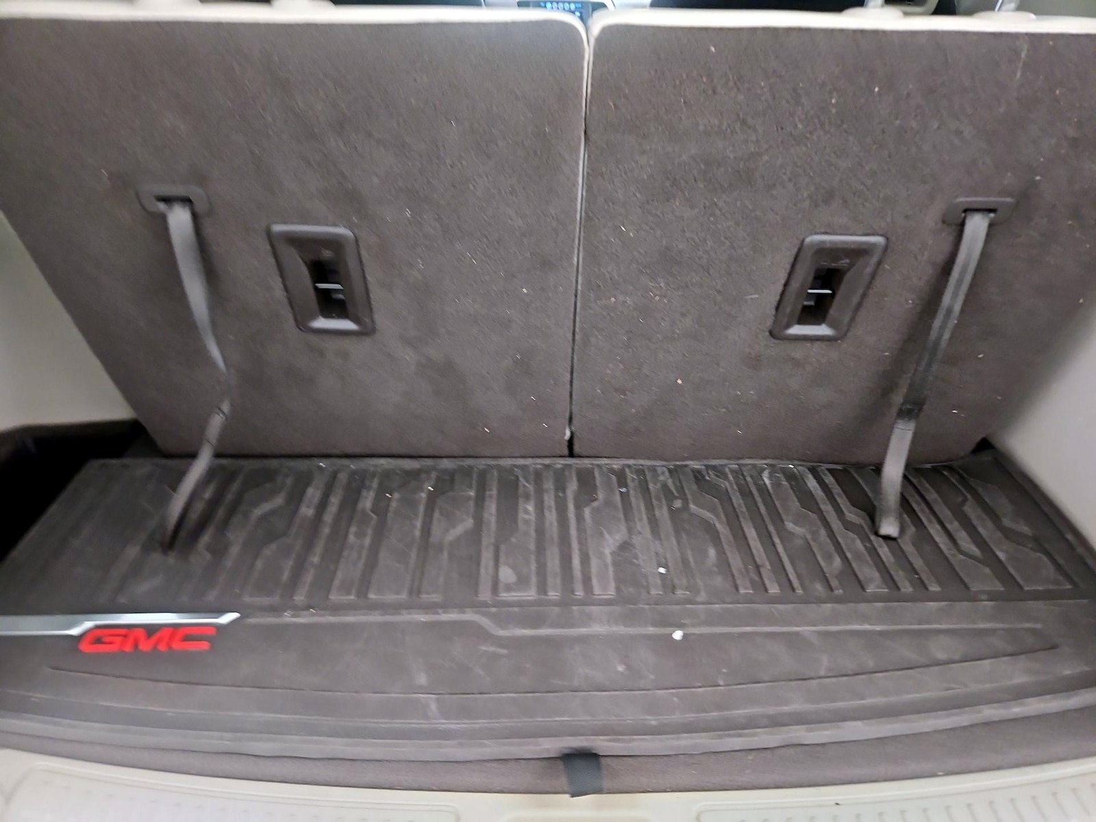 2019 GMC Acadia Denali - Photo 23