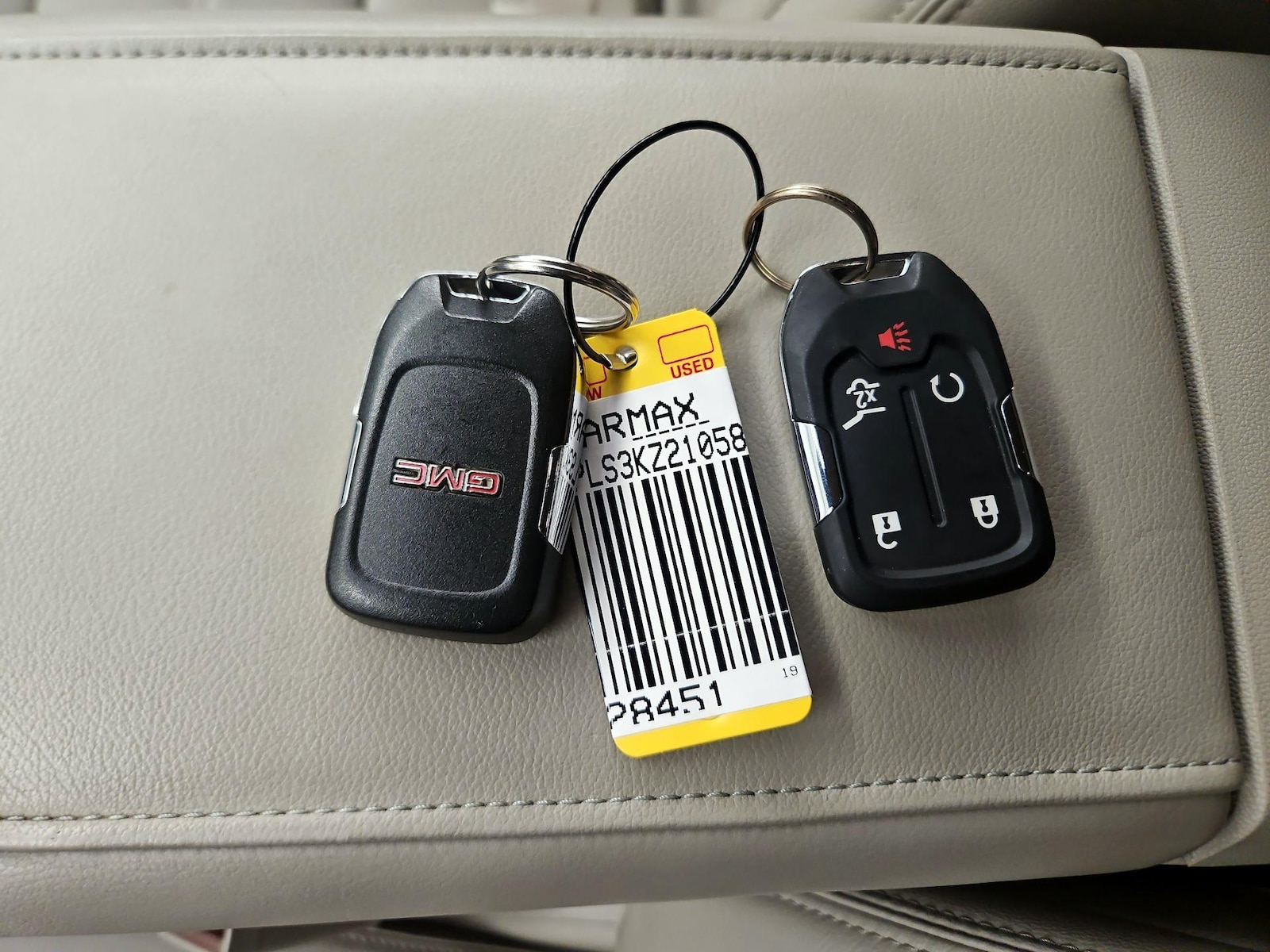 2019 GMC Acadia Denali - Photo 25