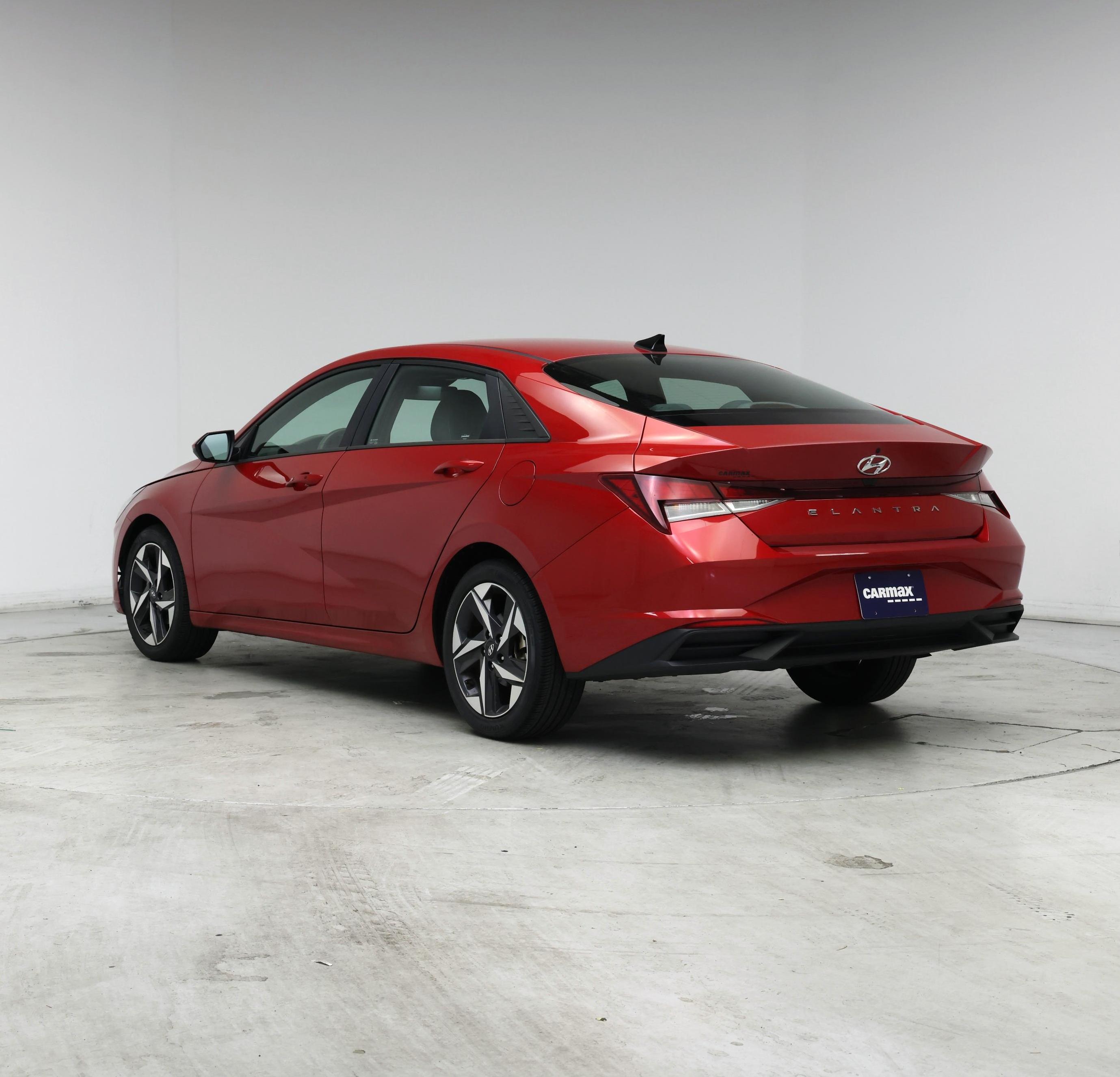 Thumbnail: 2023 Hyundai Elantra - 2