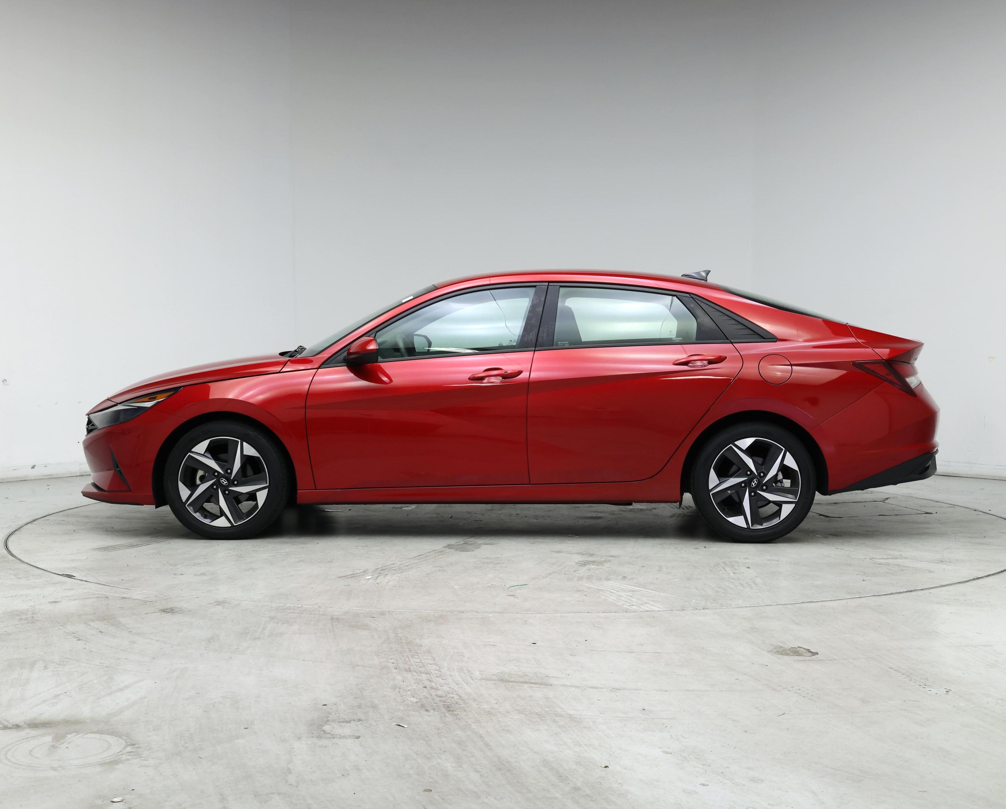 Thumbnail: 2023 Hyundai Elantra - 3
