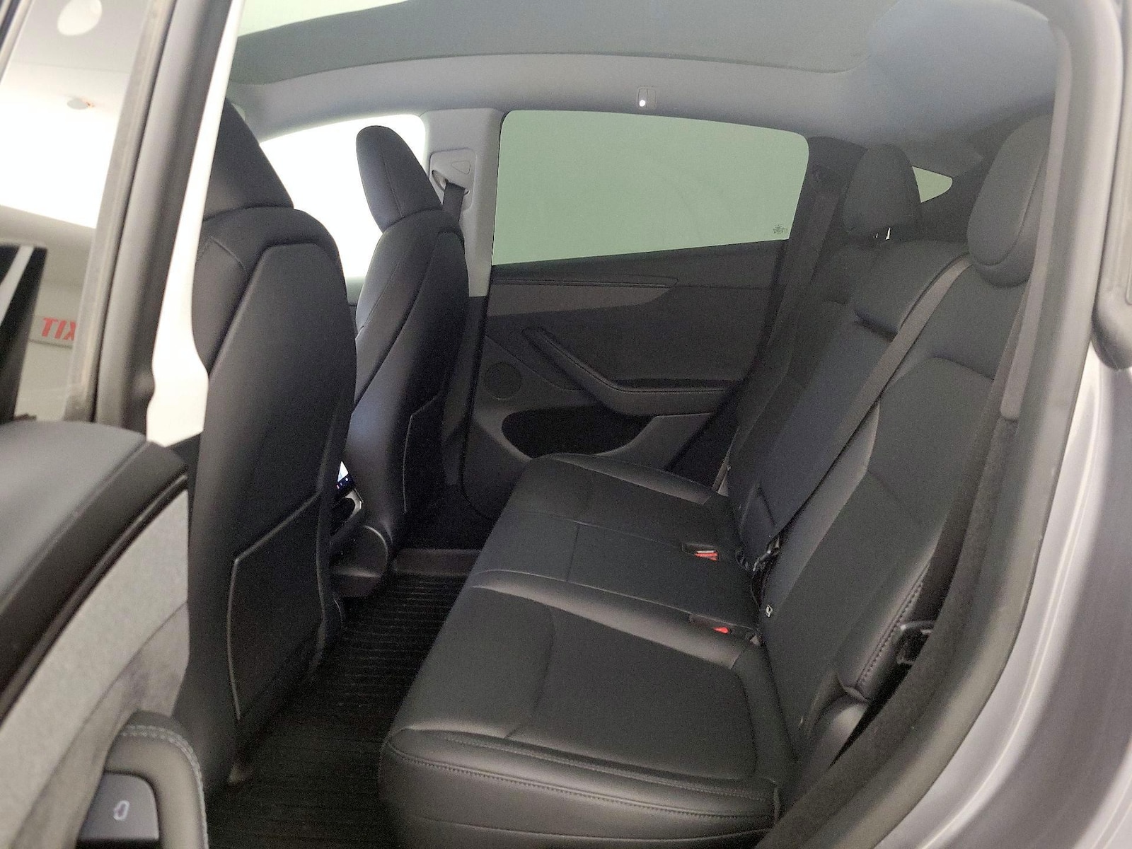2026 Tesla Model Y Long Range - Photo 17