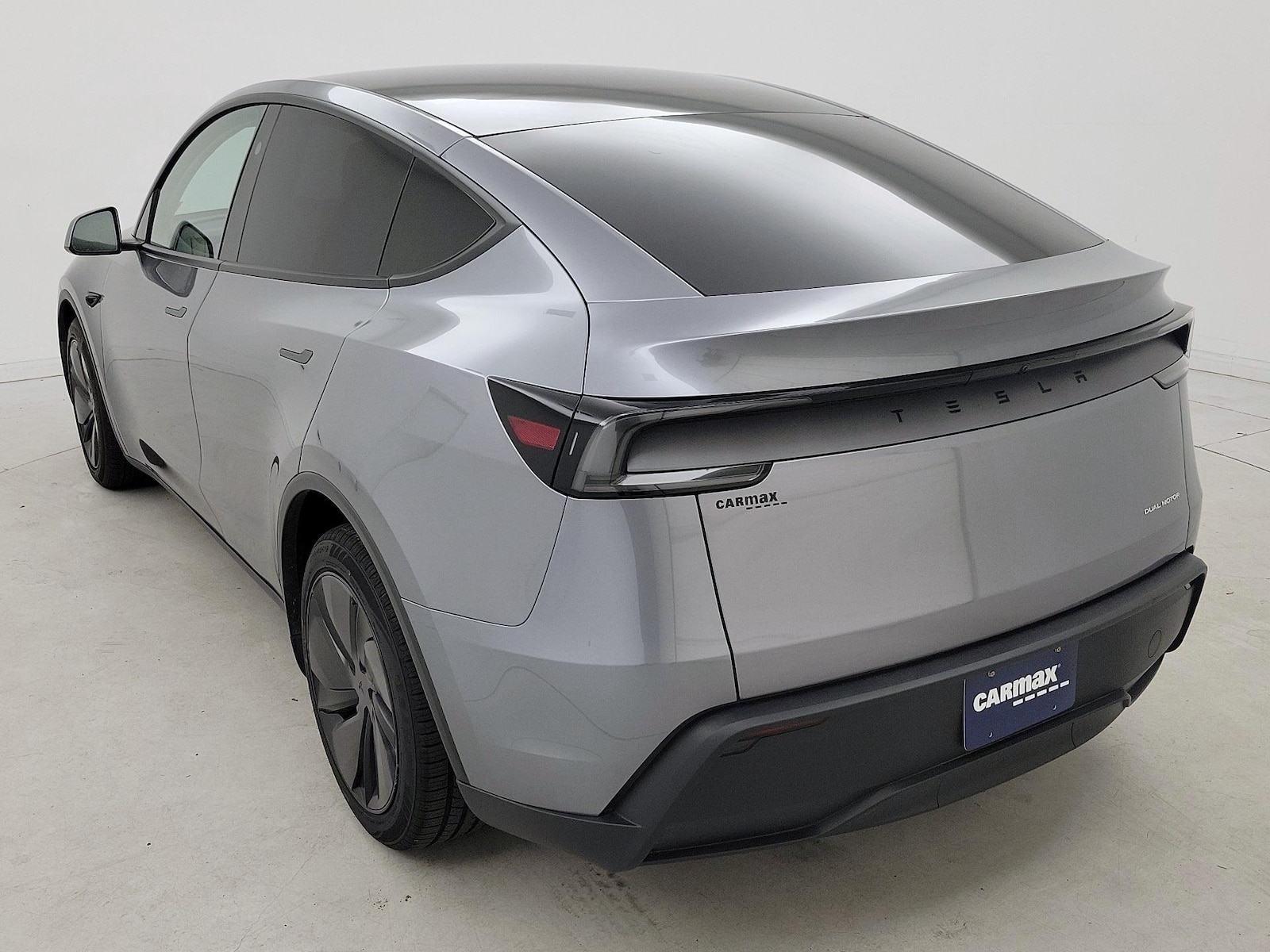 2026 Tesla Model Y Long Range - Photo 7
