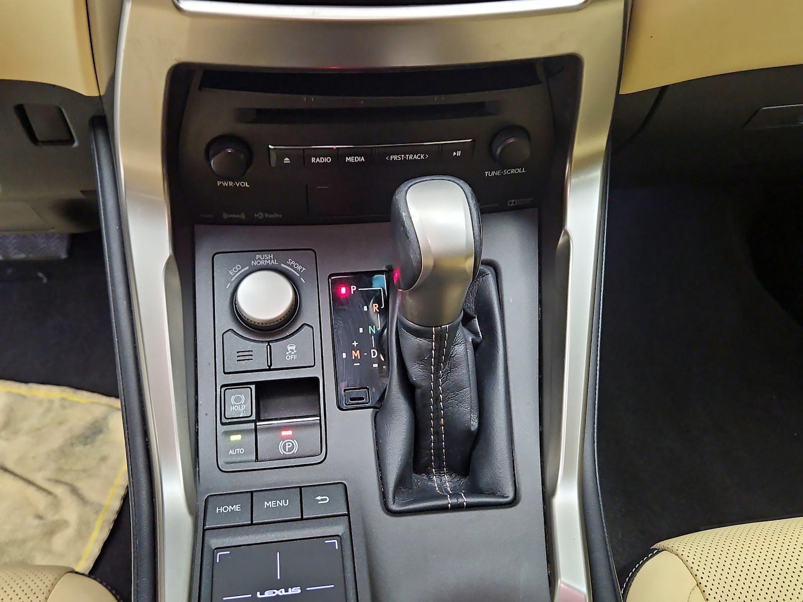 2015 Lexus NX 200t - Photo 19