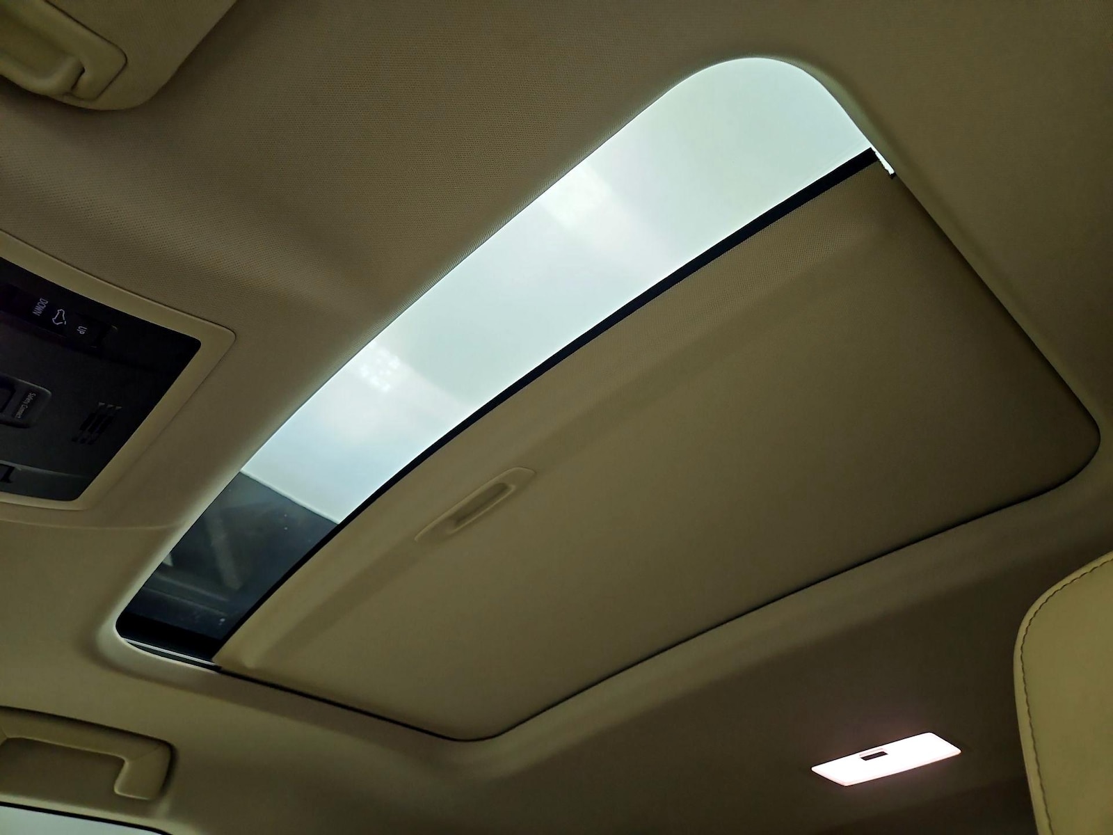 2015 Lexus NX 200t - Photo 21