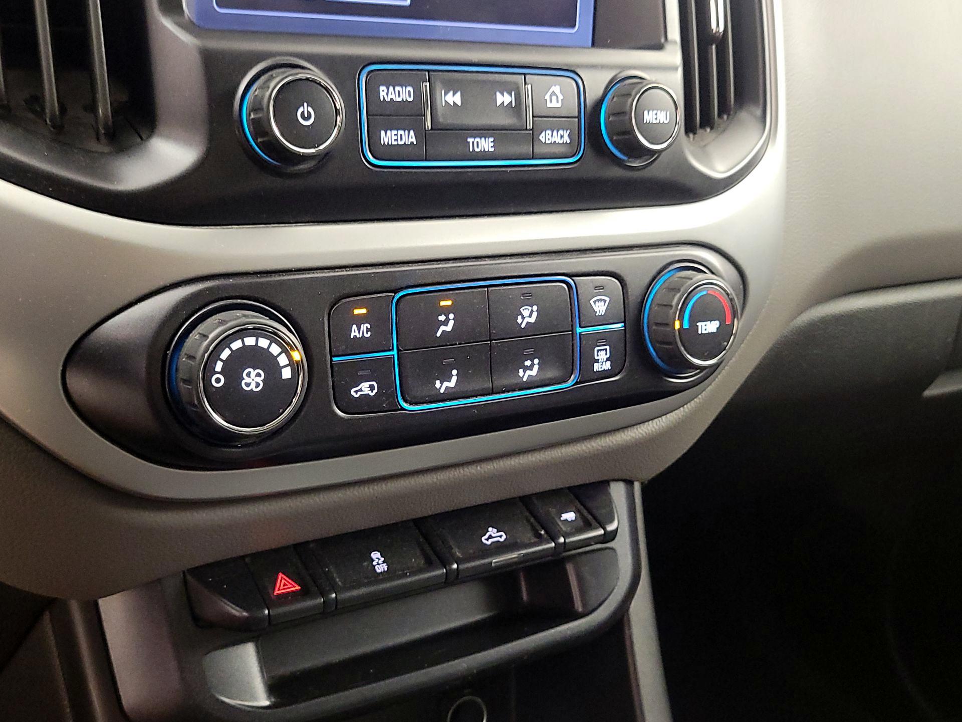 Thumbnail: 2015 Chevrolet Colorado - 16