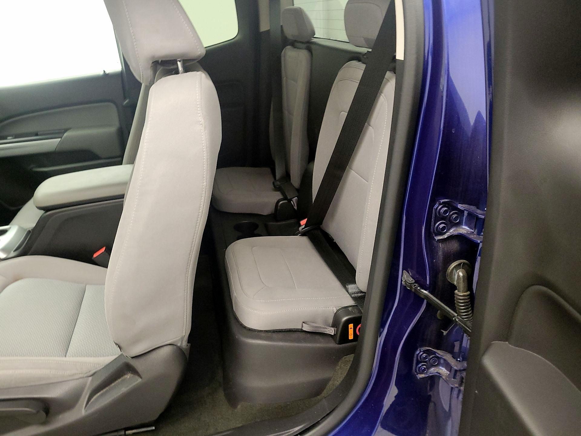 Thumbnail: 2015 Chevrolet Colorado - 19