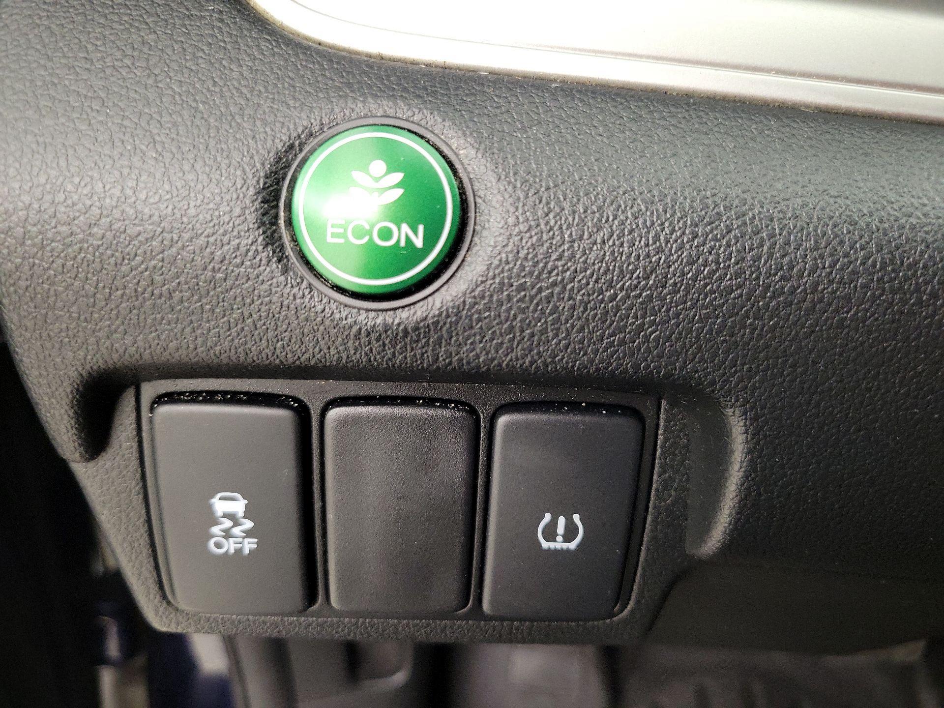Thumbnail: 2016 Honda CR-V - 13