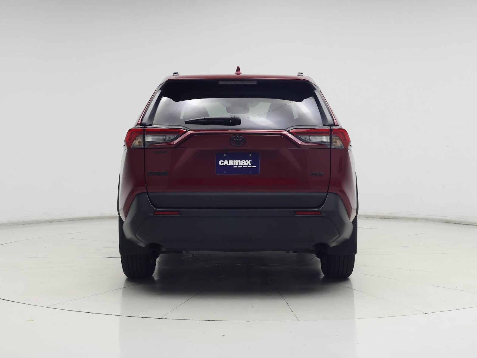 2025 Toyota RAV4 XLE - Photo 7