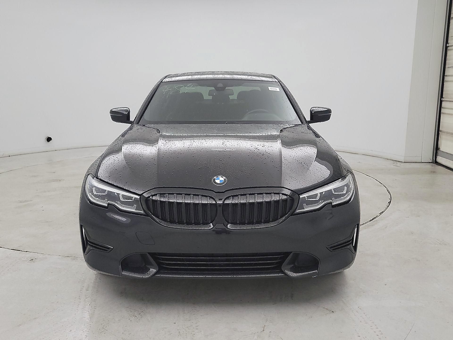 Thumbnail: 2021 BMW 3 Series - 2