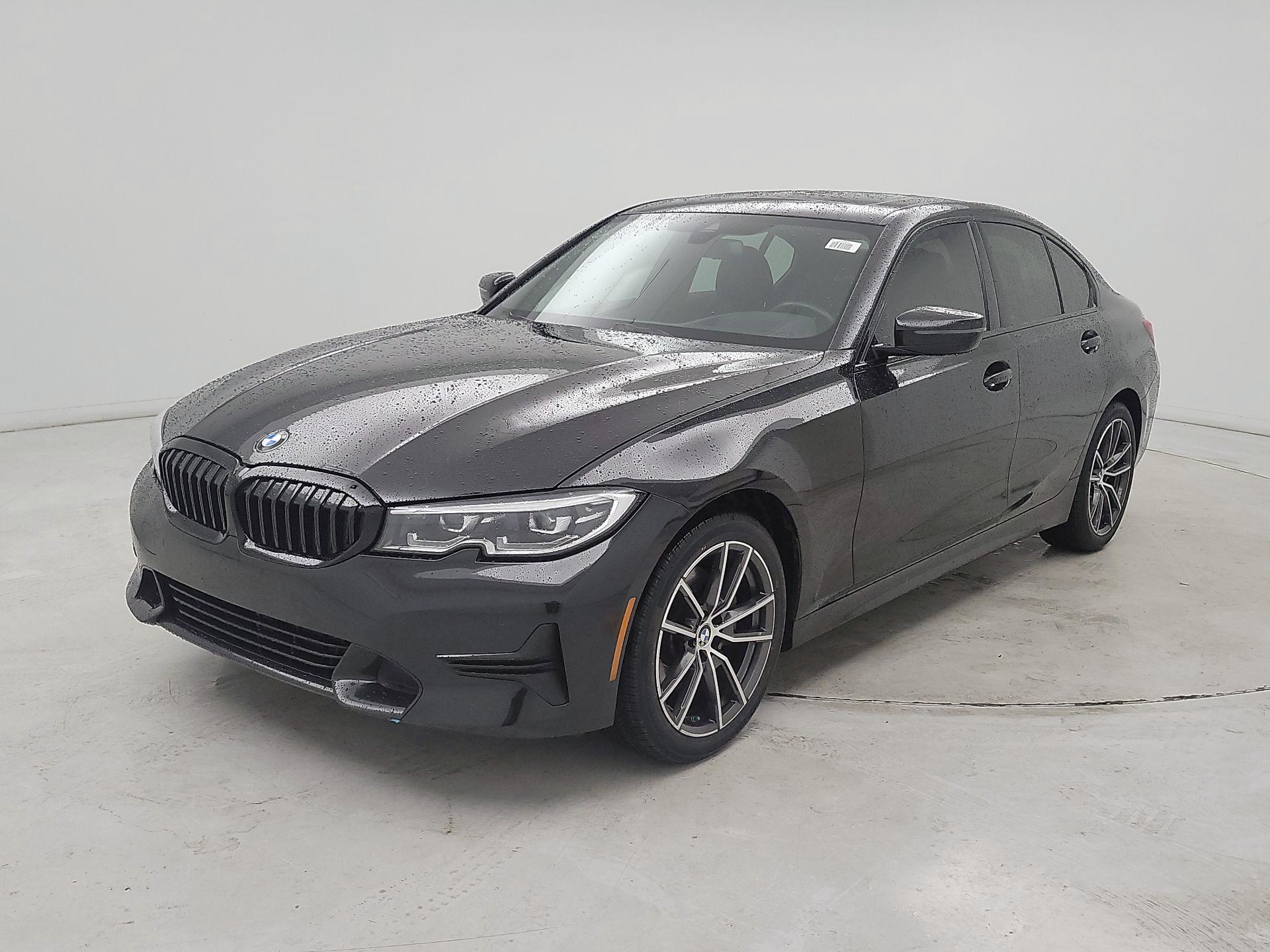 Thumbnail: 2021 BMW 3 Series - 3