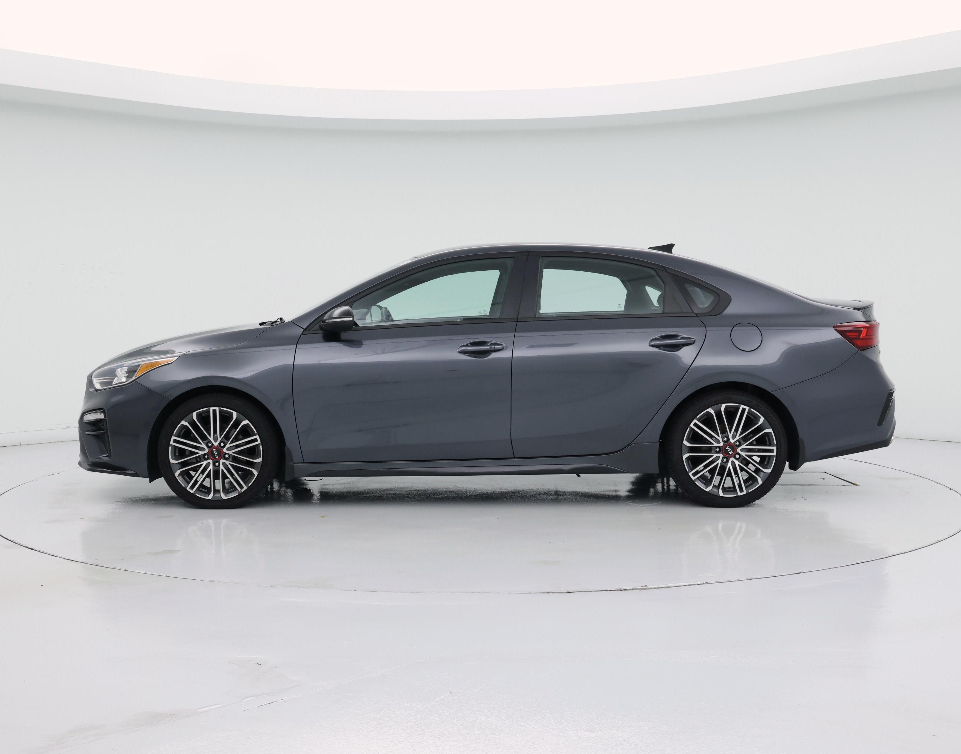 Thumbnail: 2020 Kia Forte - 3
