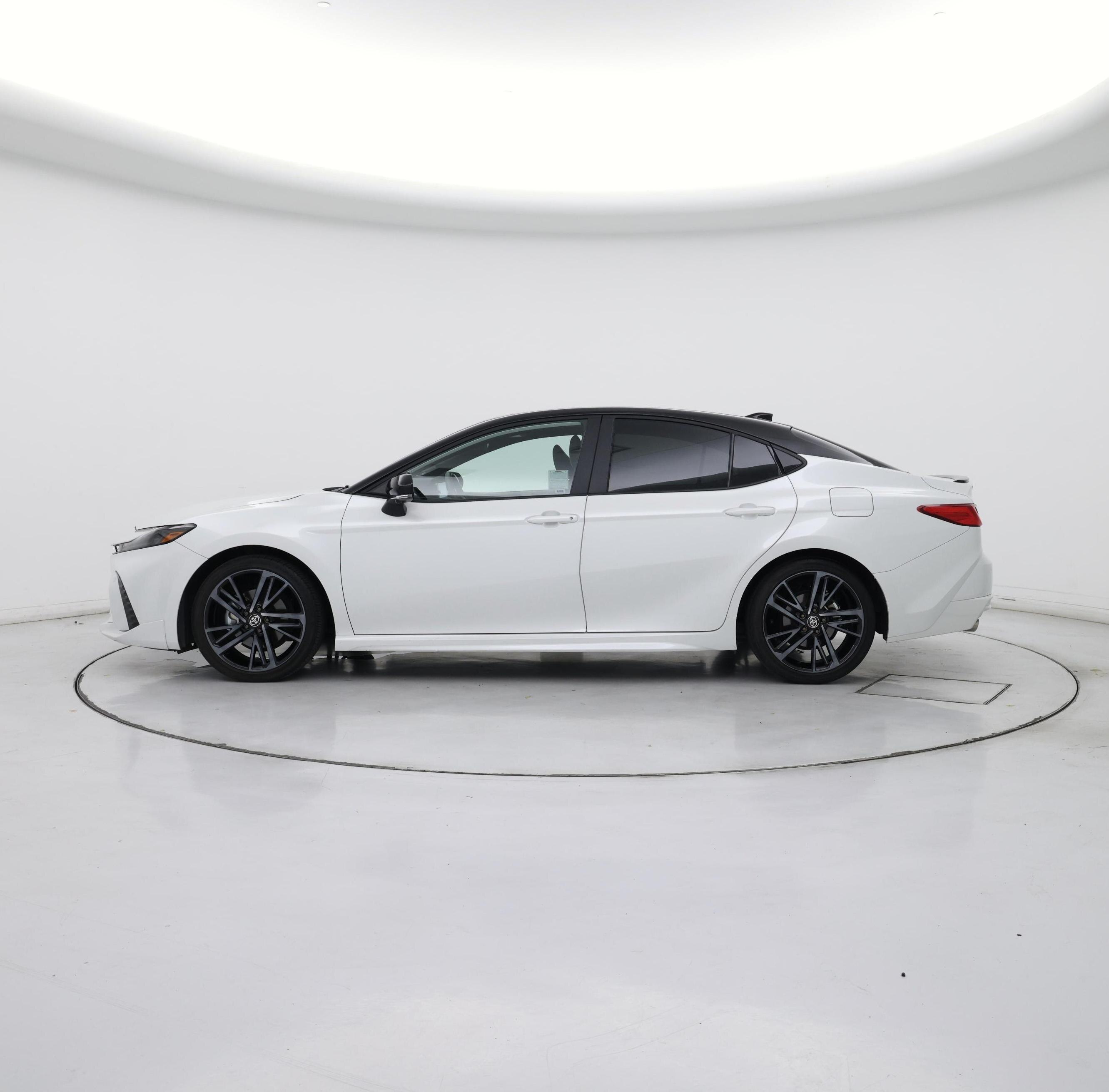 Thumbnail: 2025 Toyota Camry - 3
