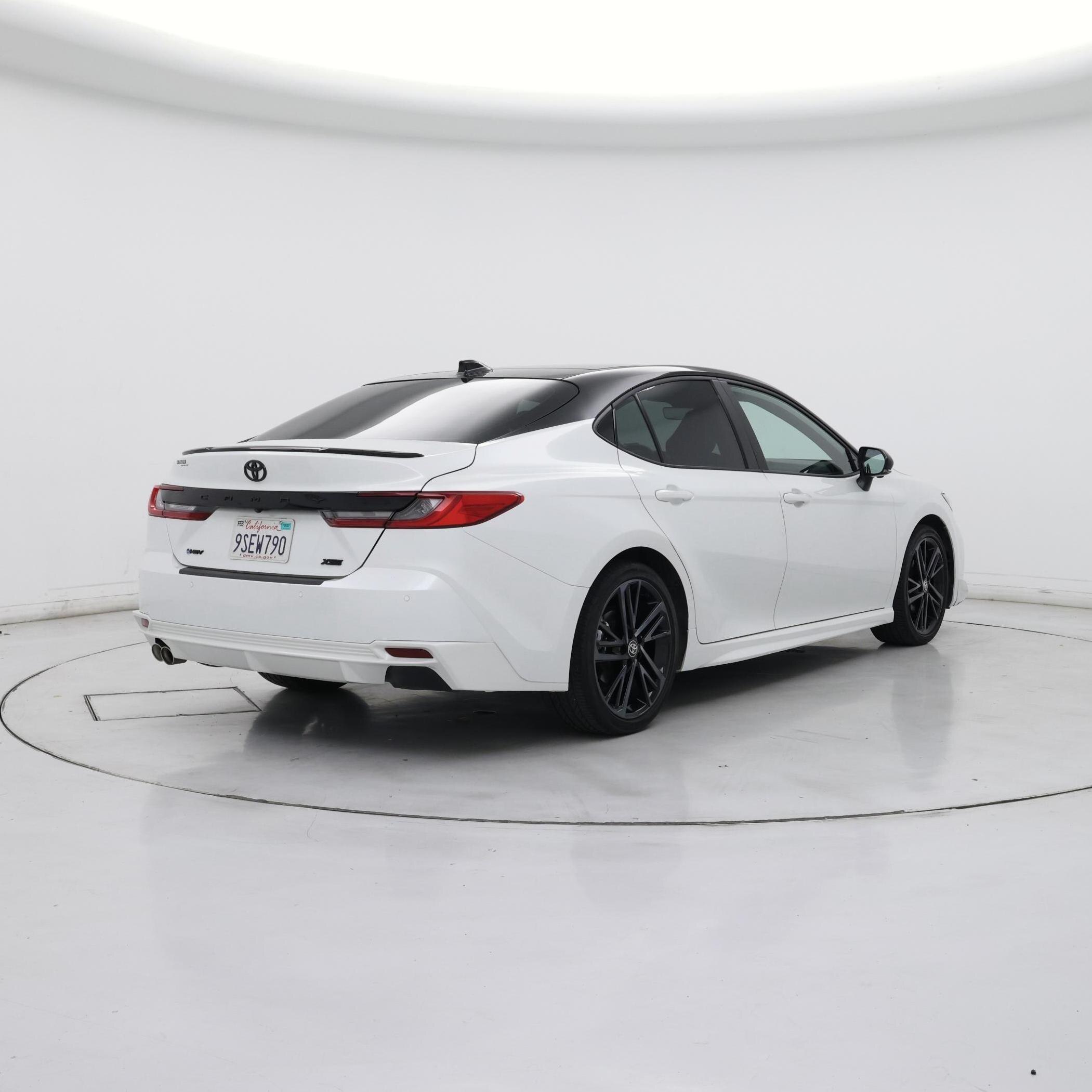 Thumbnail: 2025 Toyota Camry - 8