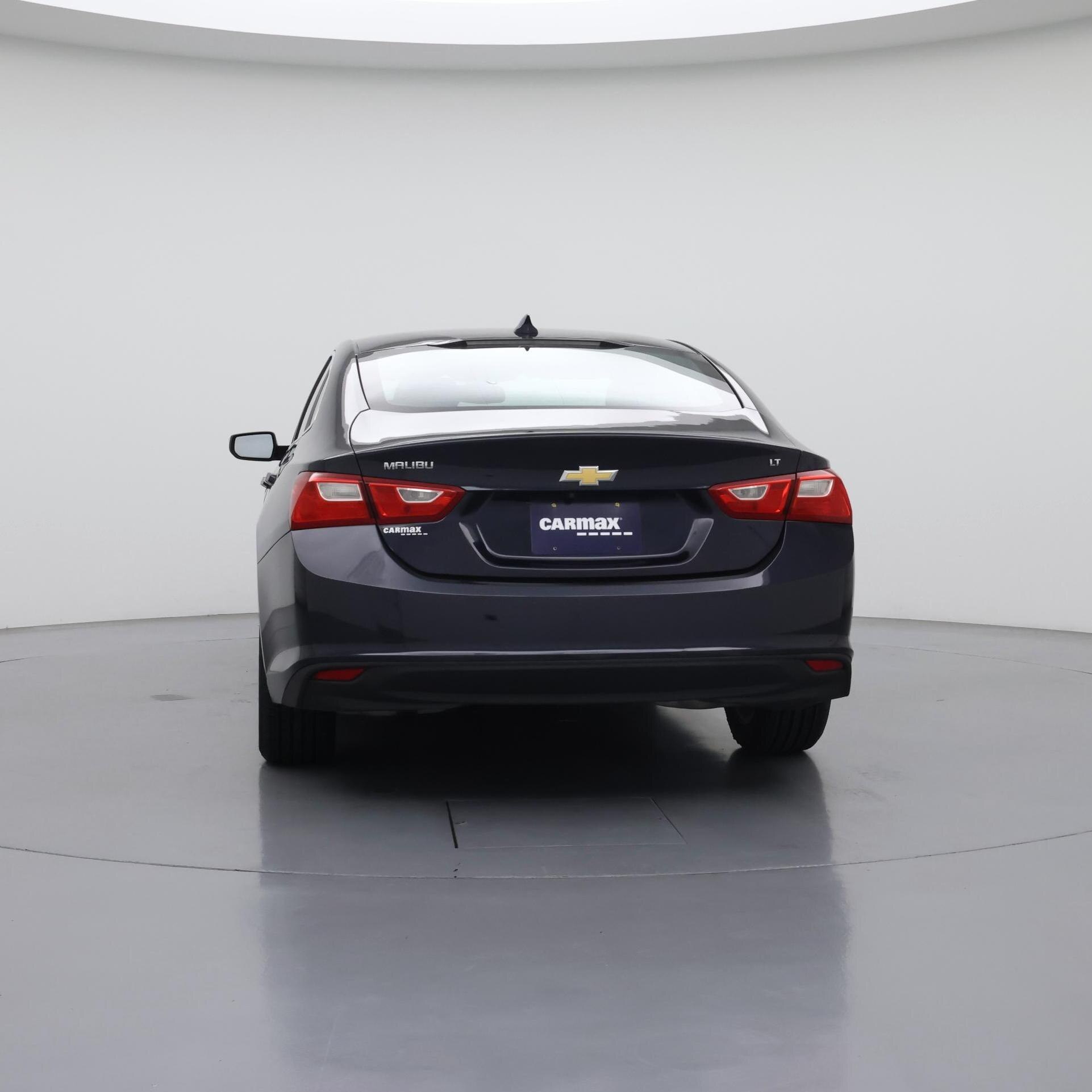 Thumbnail: 2017 Chevrolet Malibu - 6