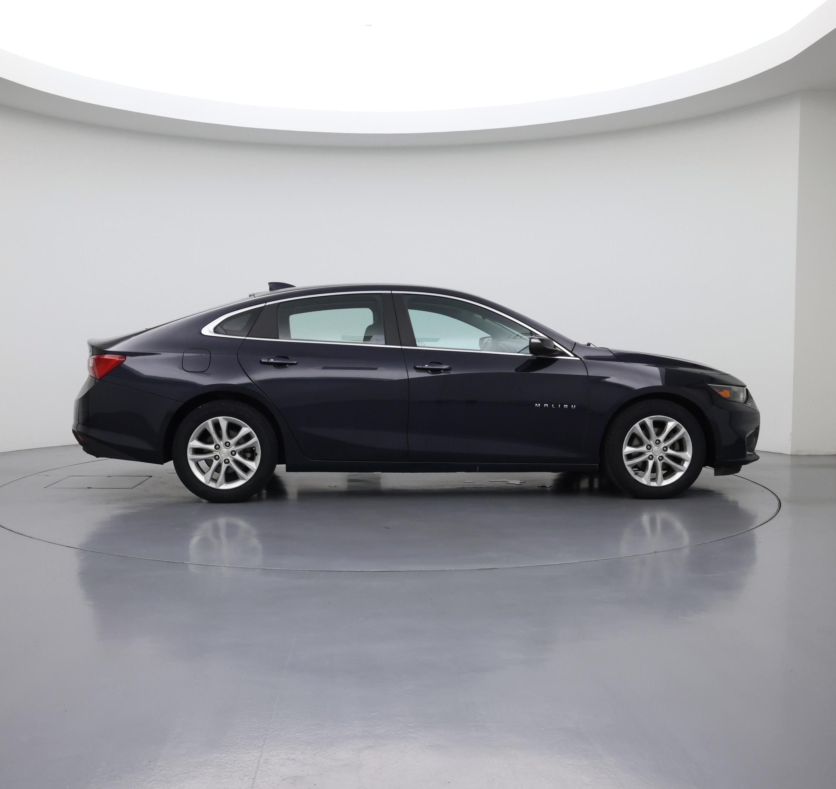 Thumbnail: 2017 Chevrolet Malibu - 7