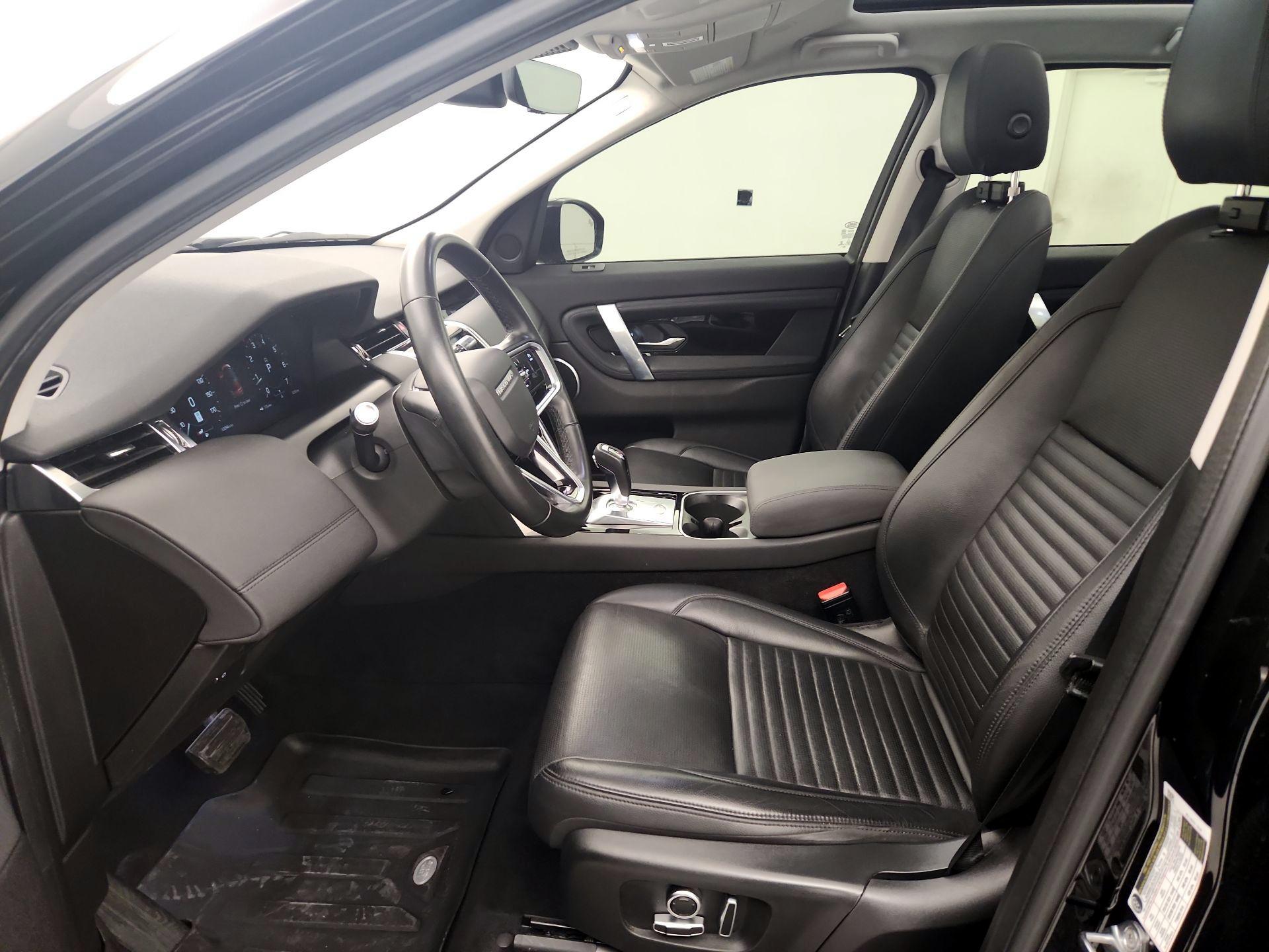 Thumbnail: 2021 Land Rover Discovery Sport - 11