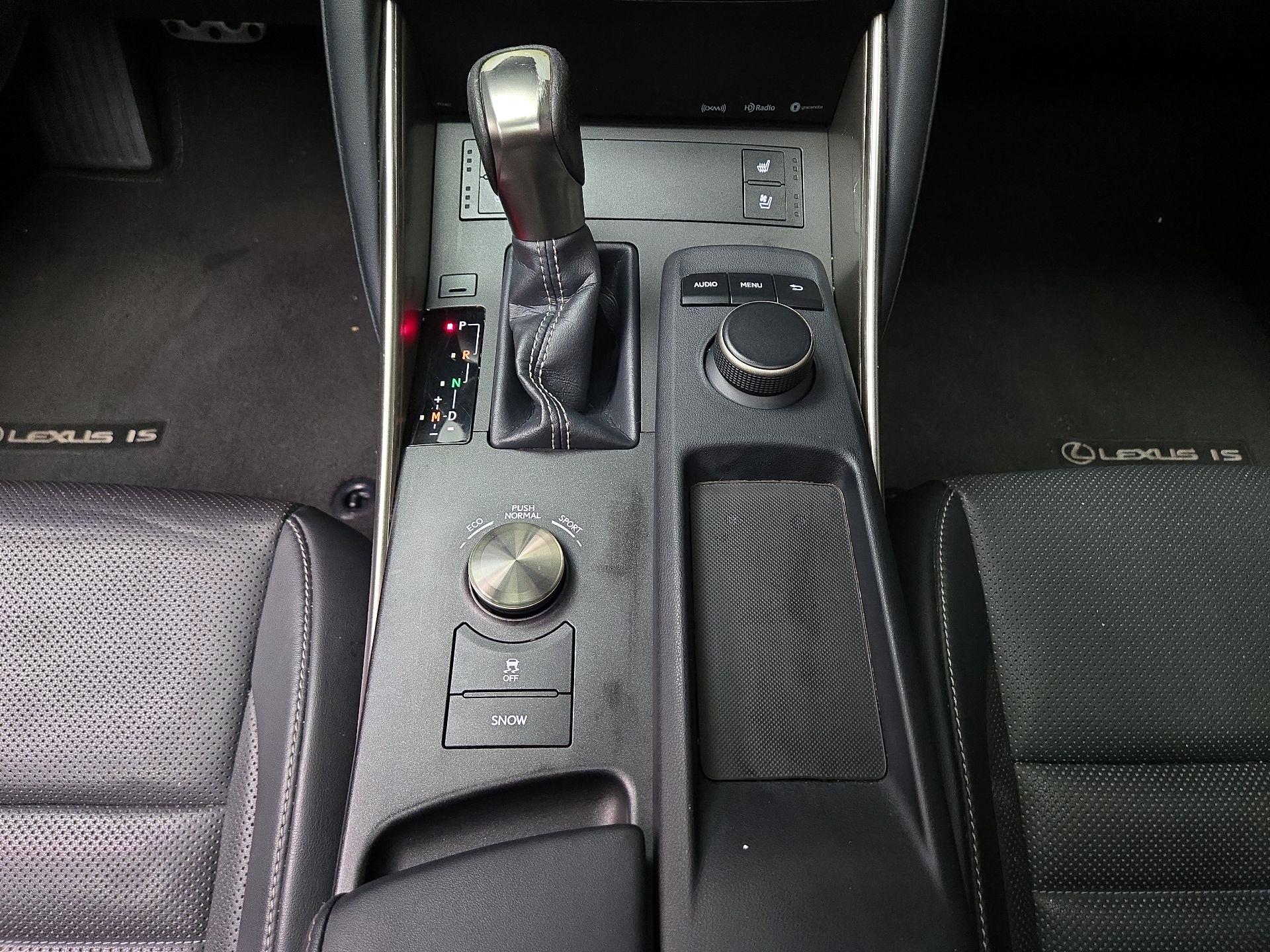 Thumbnail: 2017 Lexus IS - 17