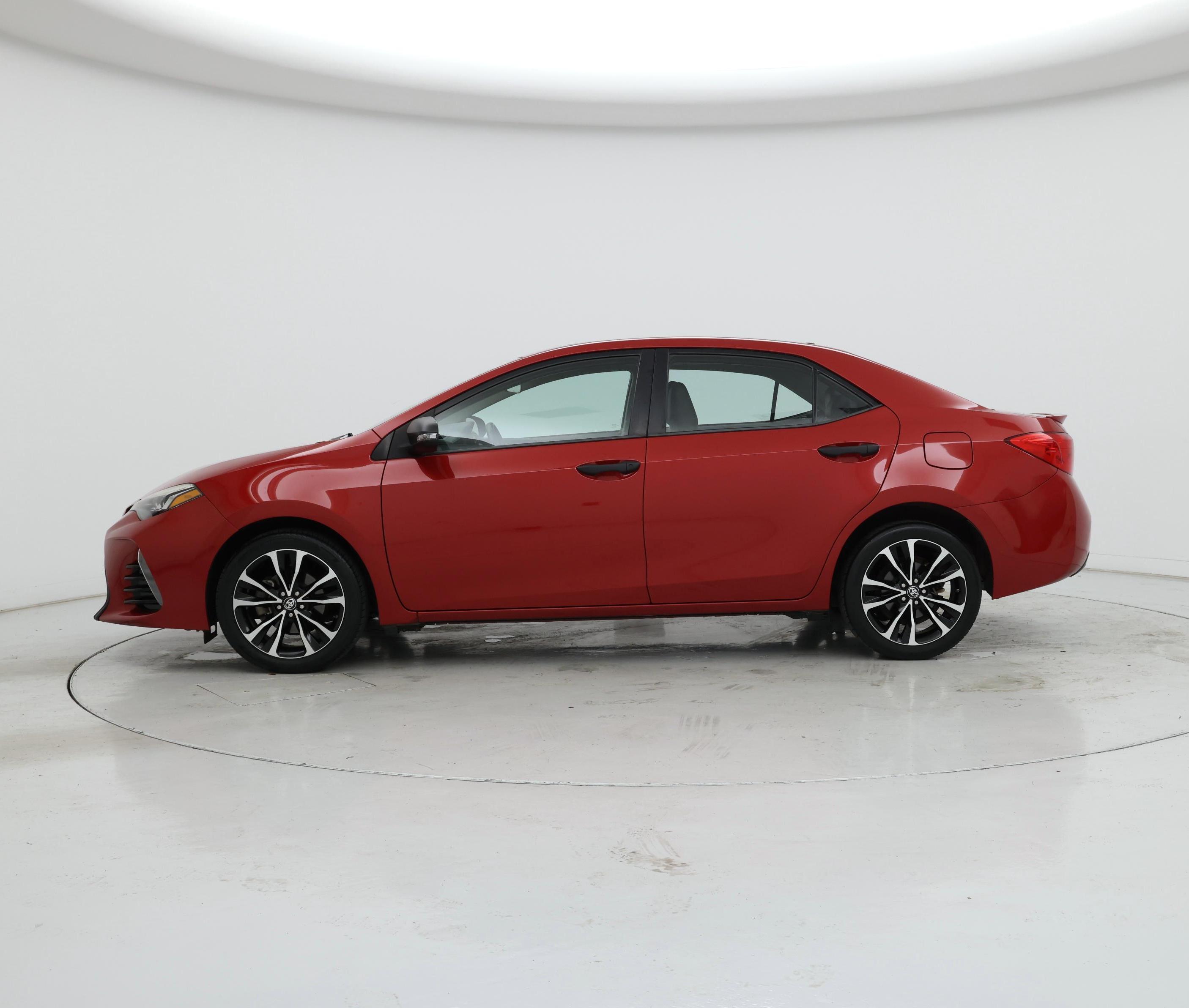 Thumbnail: 2017 Toyota Corolla - 3