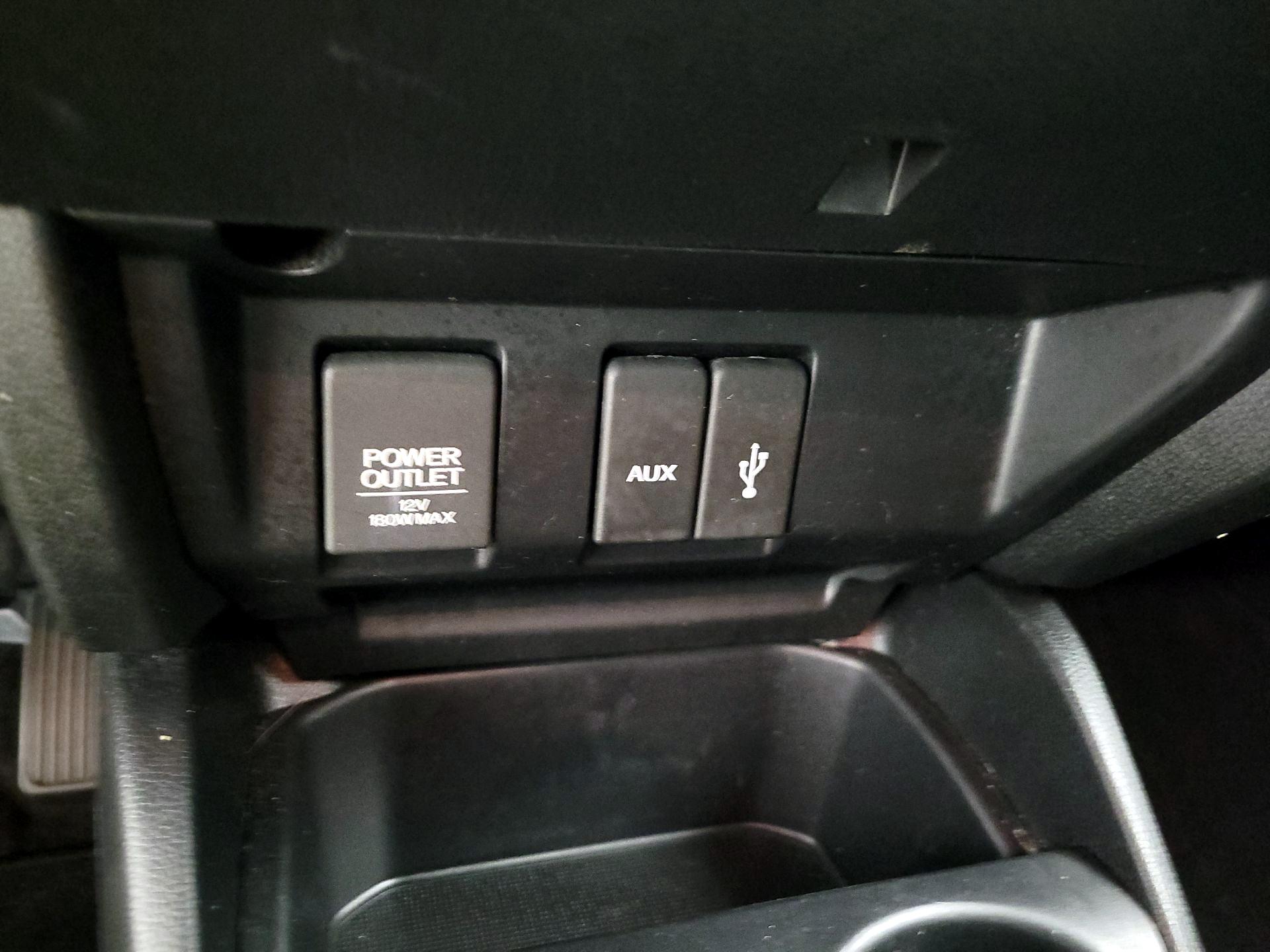 Thumbnail: 2015 Honda Fit - 18
