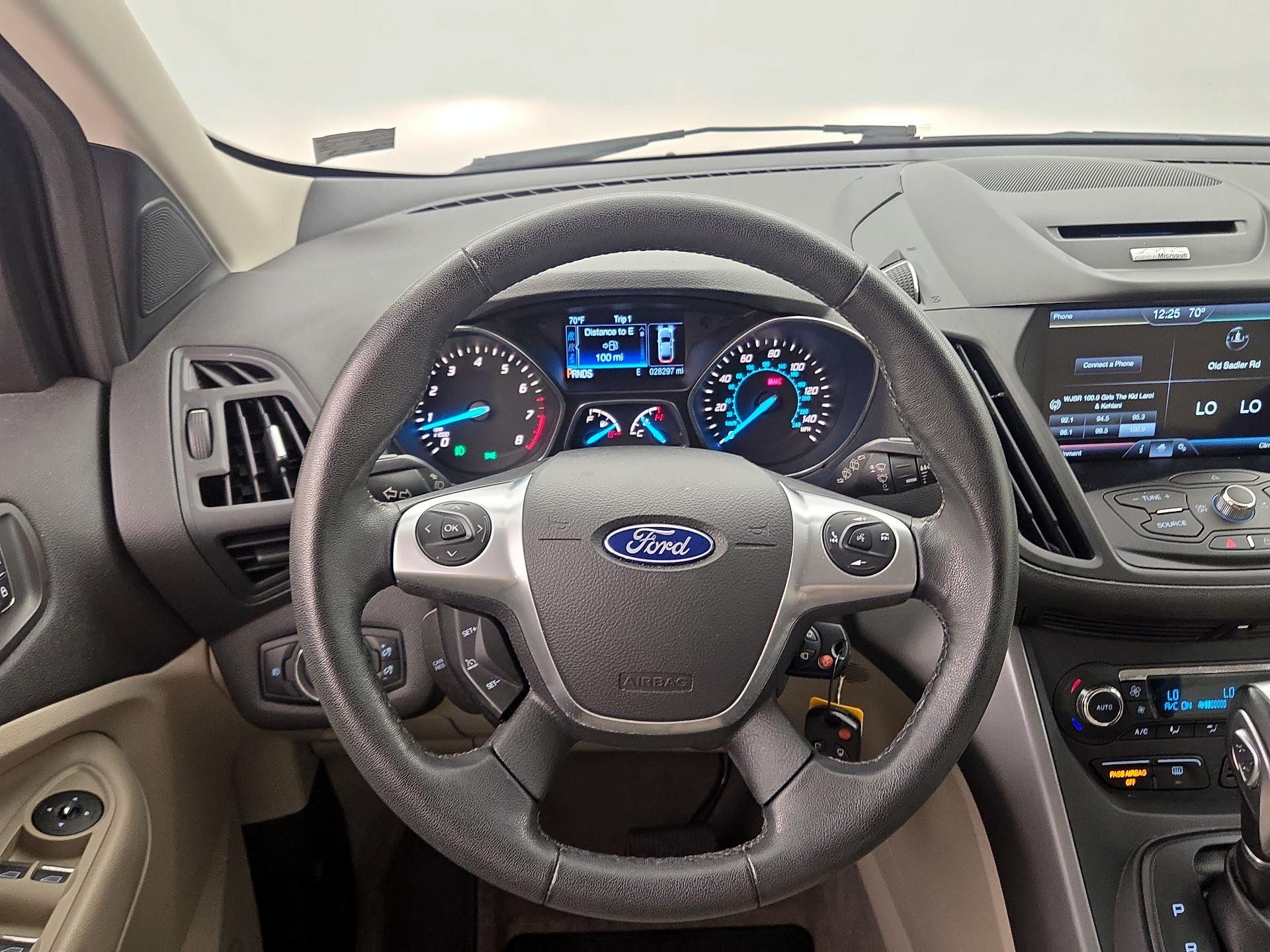 Thumbnail: 2015 Ford Escape - 10