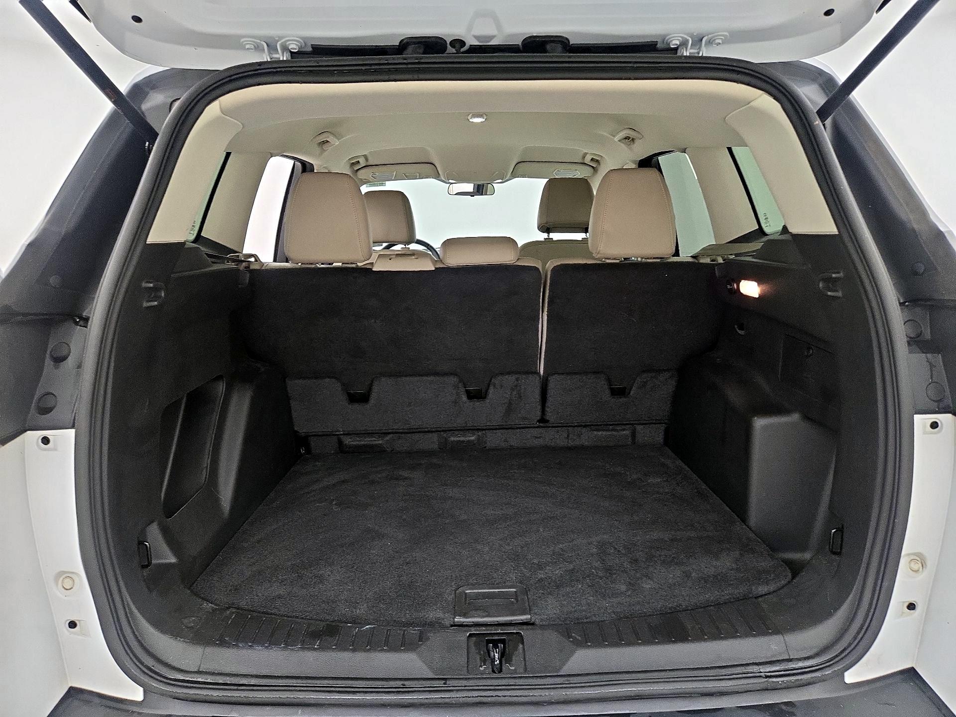 Thumbnail: 2015 Ford Escape - 20