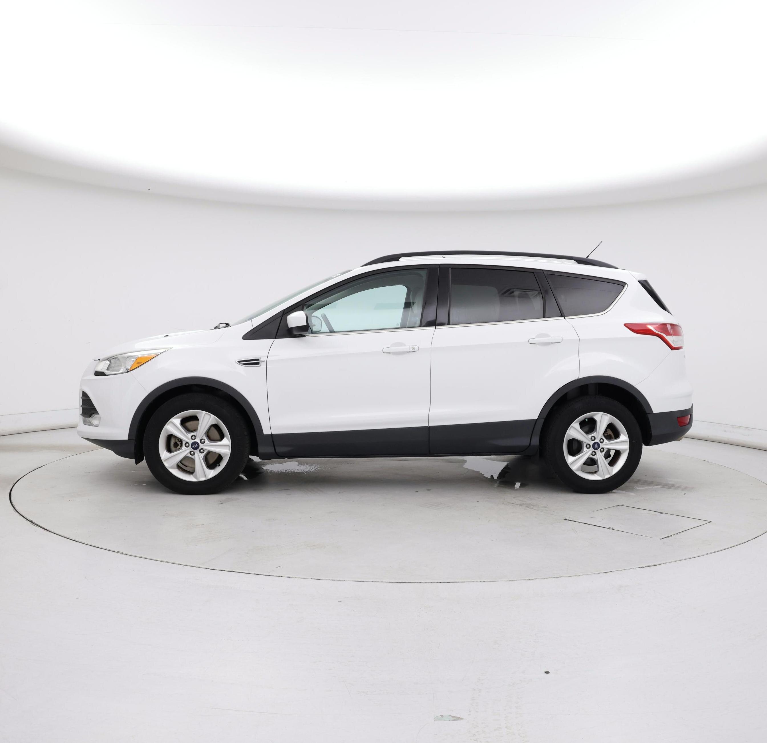 Thumbnail: 2015 Ford Escape - 3