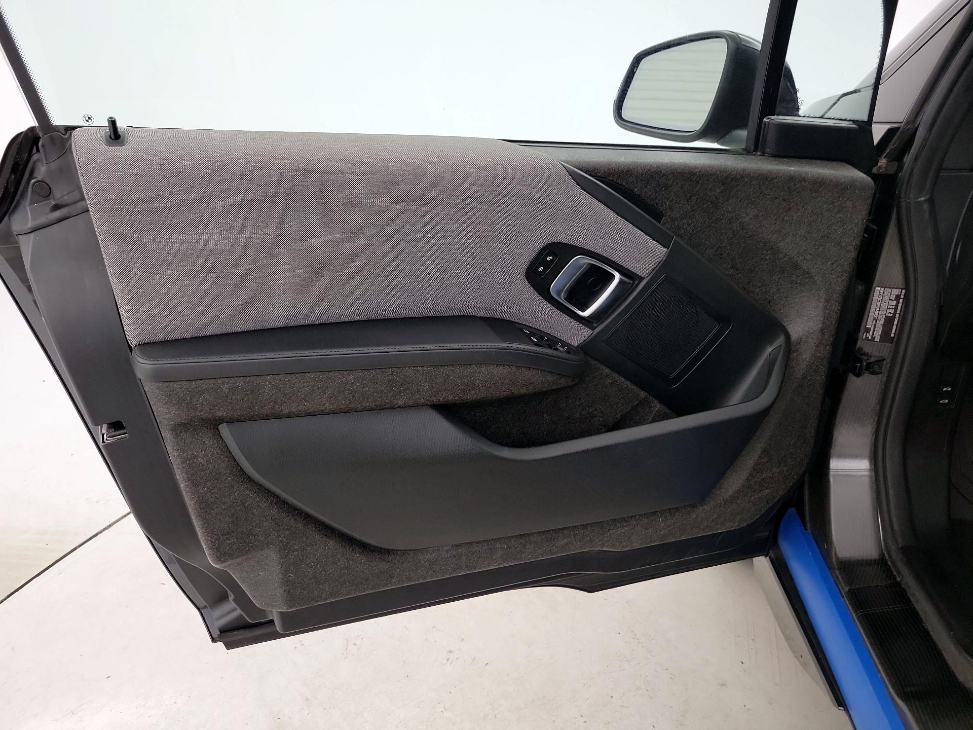 Thumbnail: 2017 BMW i3 - 12