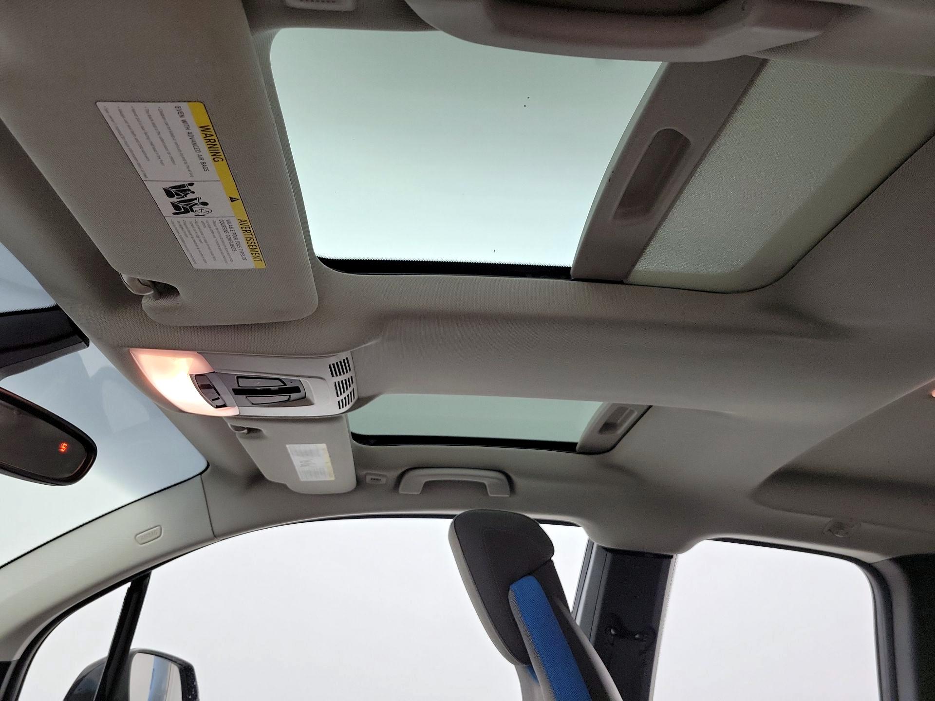Thumbnail: 2017 BMW i3 - 20