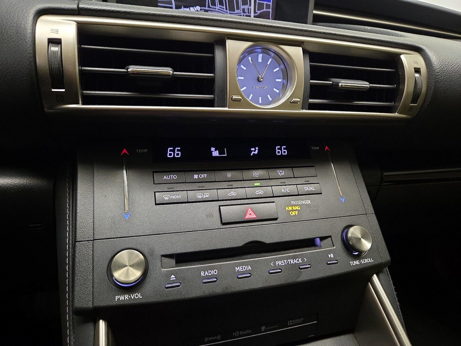 2015 Lexus IS 250 - Photo 18