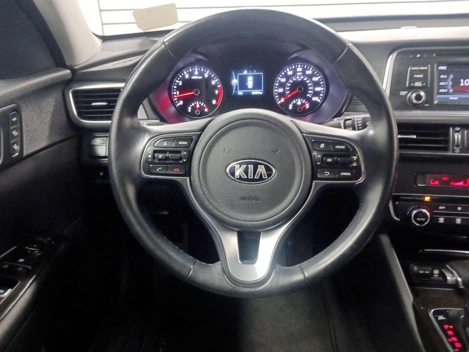 2016 Kia Optima EX - Photo 11