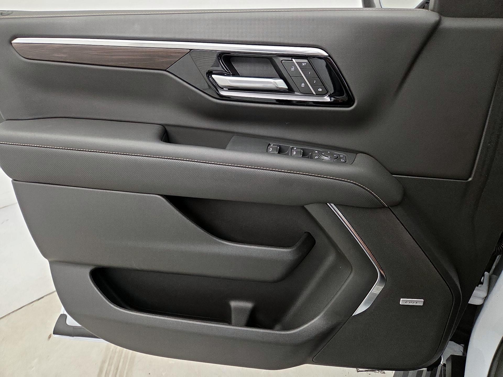 Thumbnail: 2026 Chevrolet Tahoe - 12