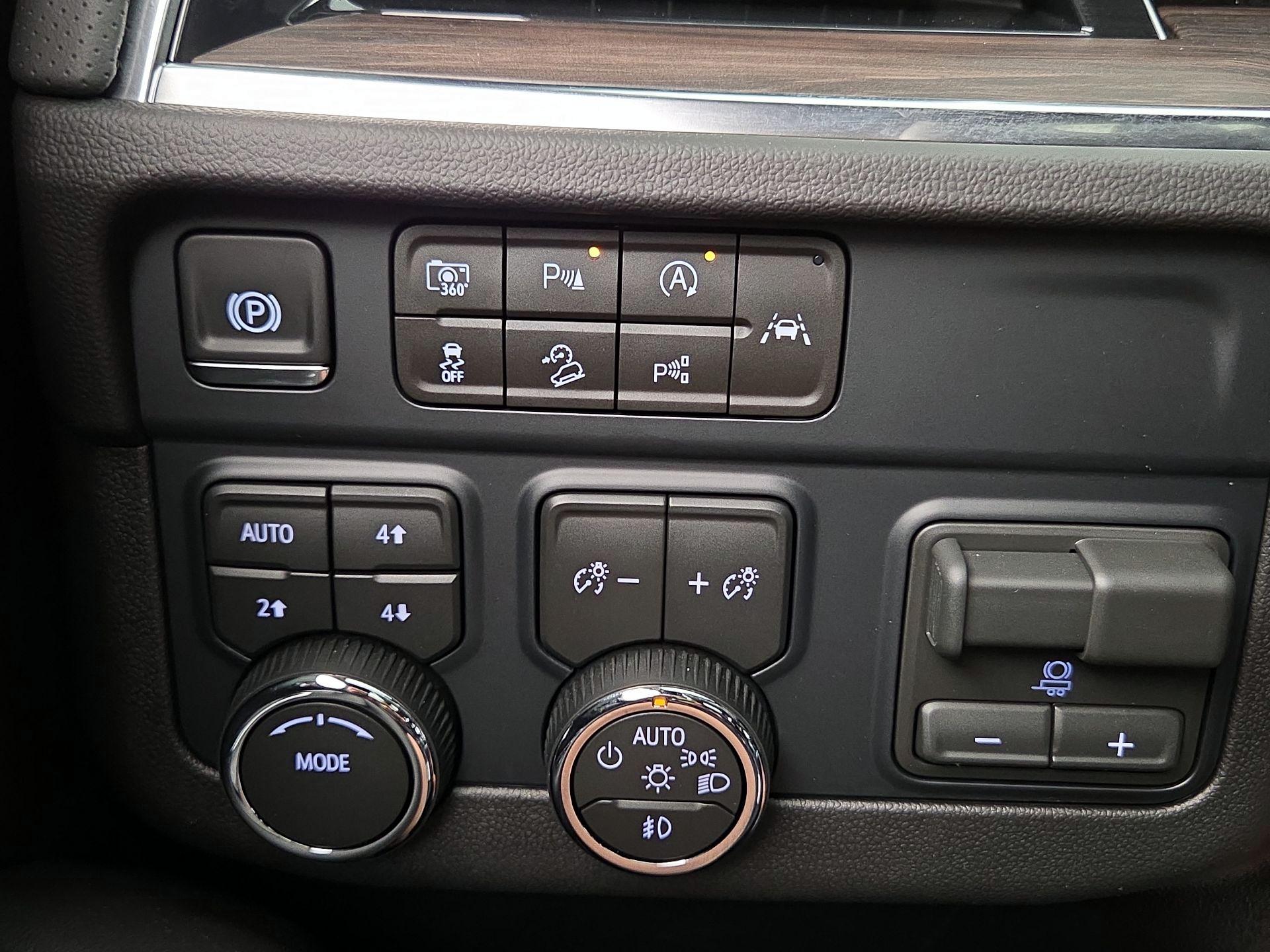 Thumbnail: 2026 Chevrolet Tahoe - 13