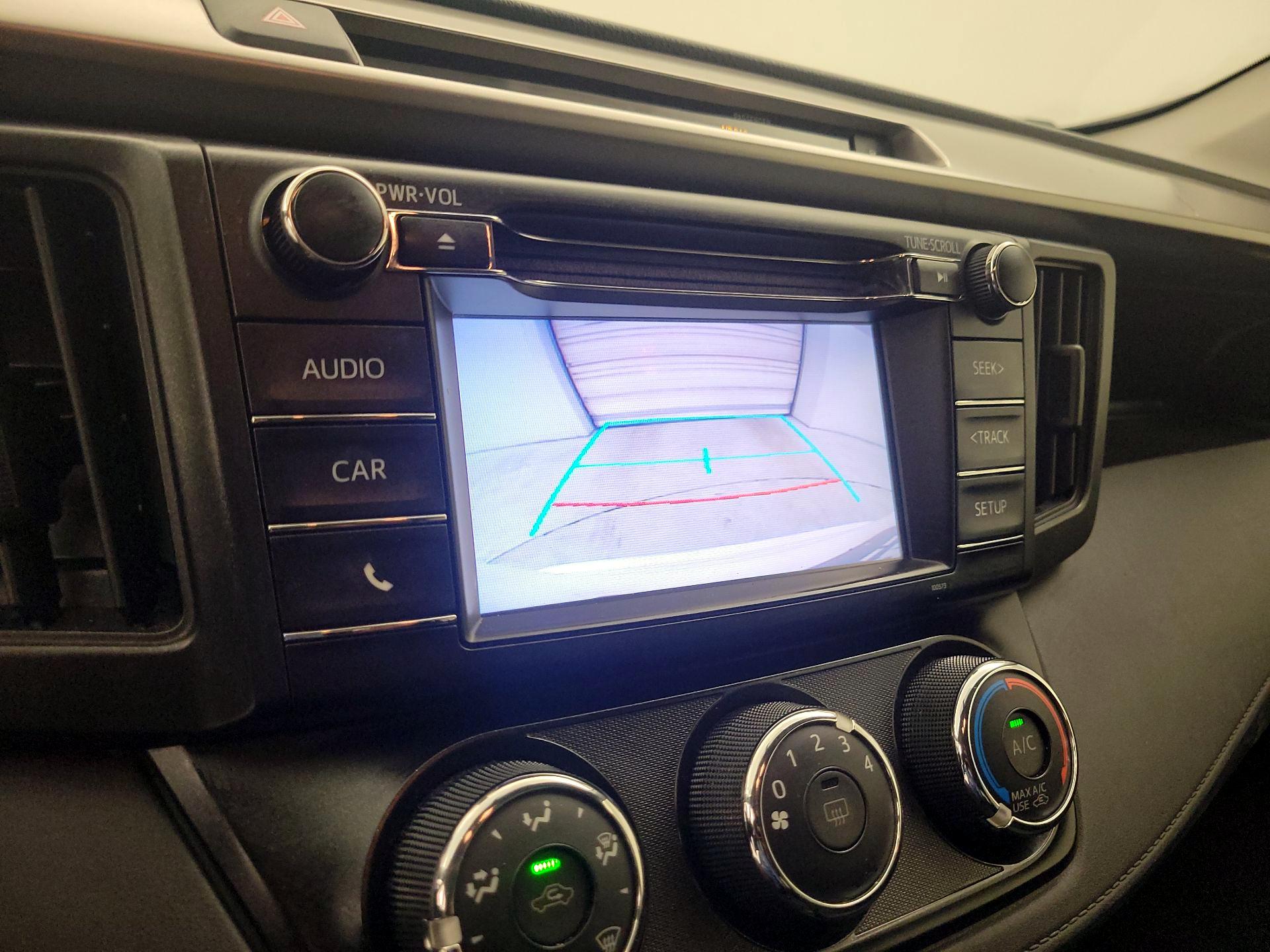 Thumbnail: 2016 Toyota RAV4 - 12