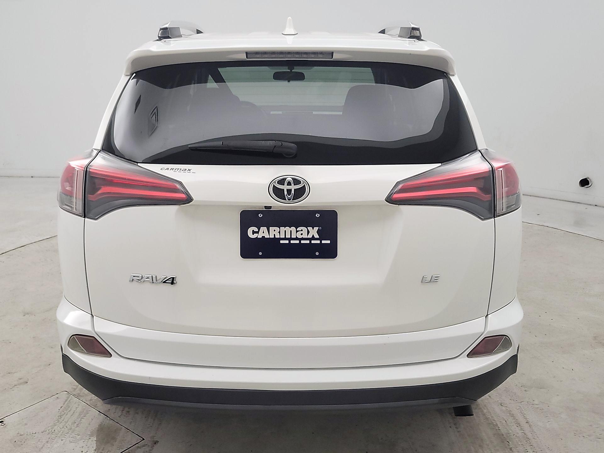 Thumbnail: 2016 Toyota RAV4 - 6