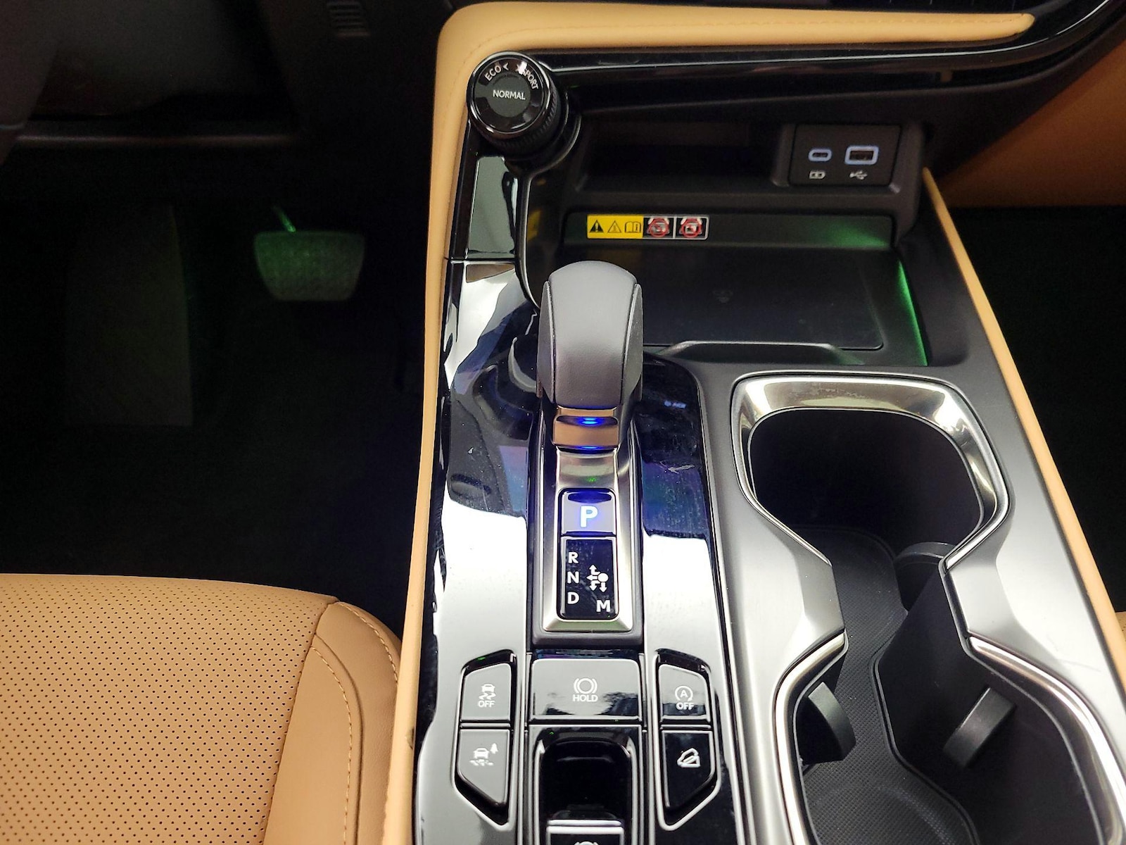 2026 Lexus NX 350 - Photo 19