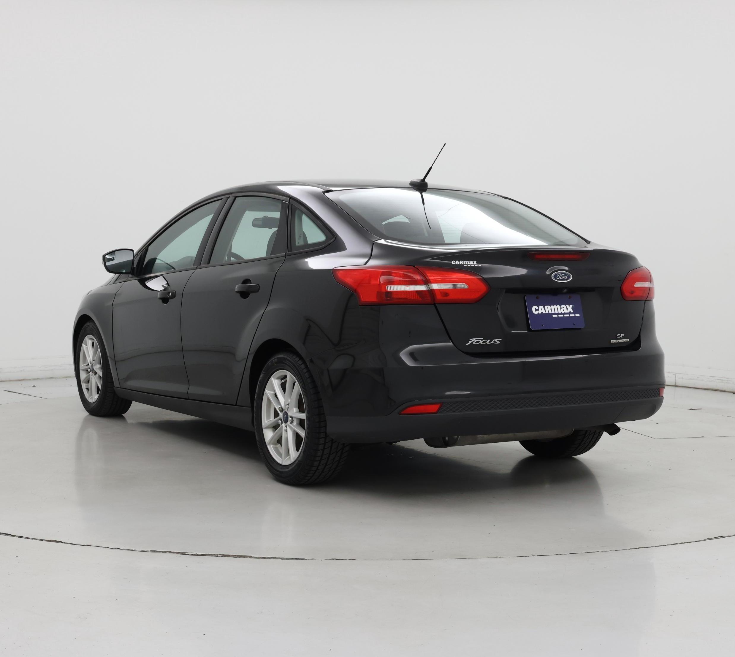 Thumbnail: 2015 Ford Focus - 2