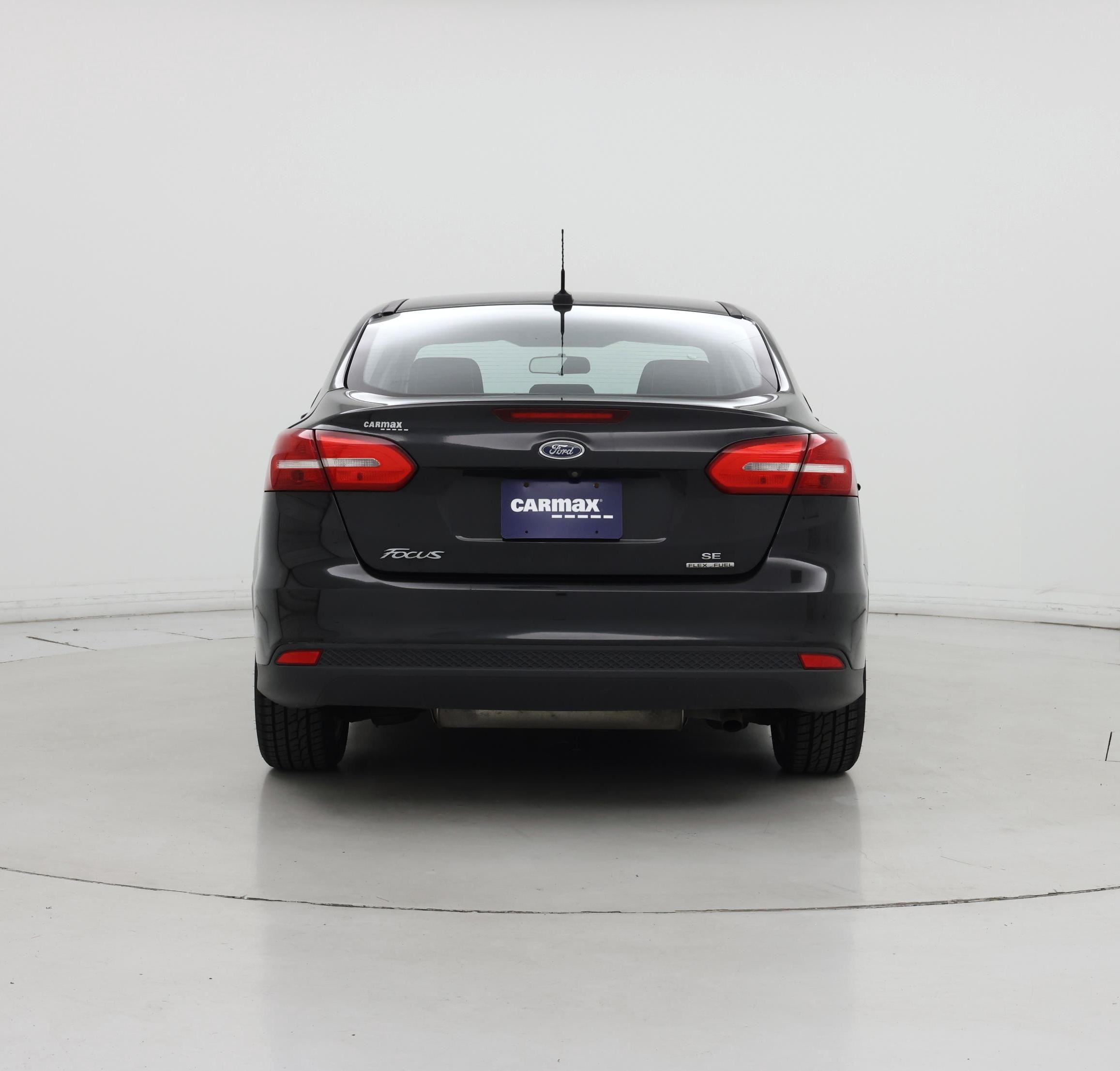 Thumbnail: 2015 Ford Focus - 6